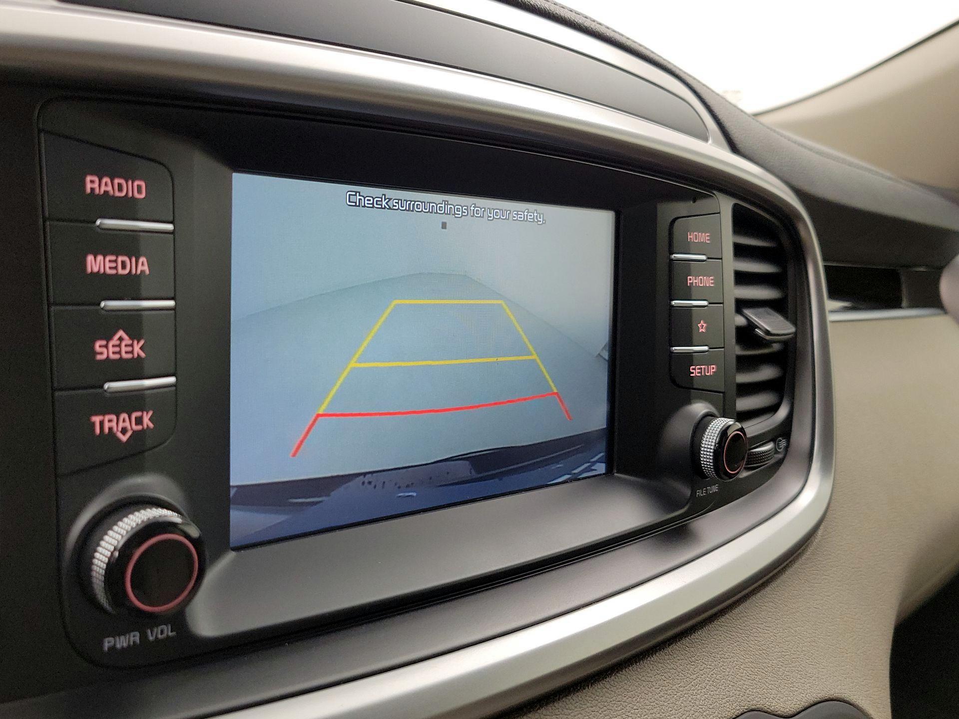 Thumbnail: 2019 Kia Sorento - 14