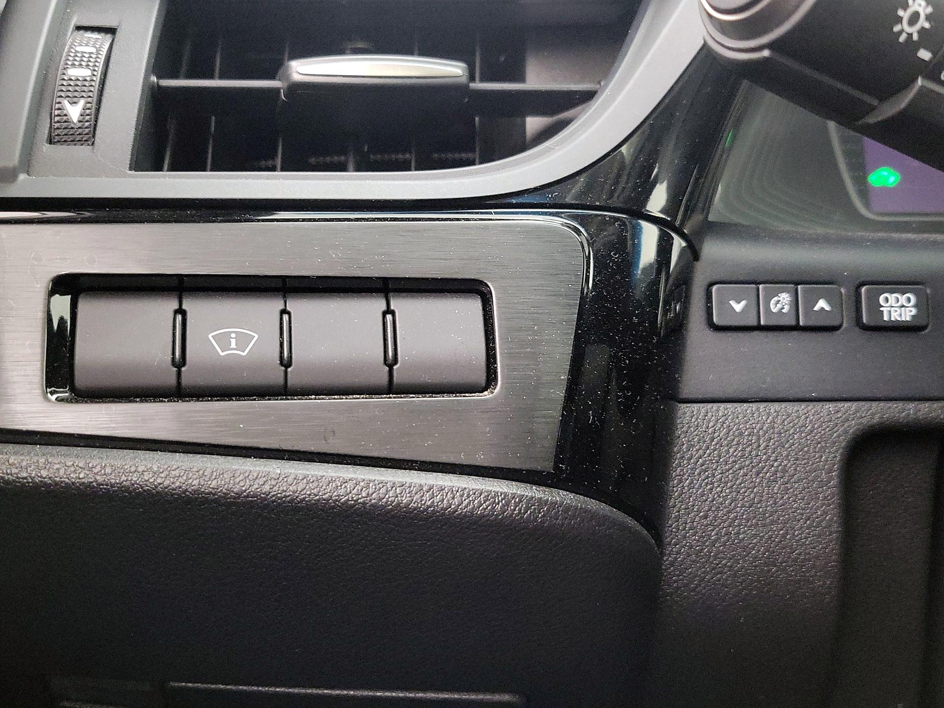 Thumbnail: 2024 Lexus ES - 13