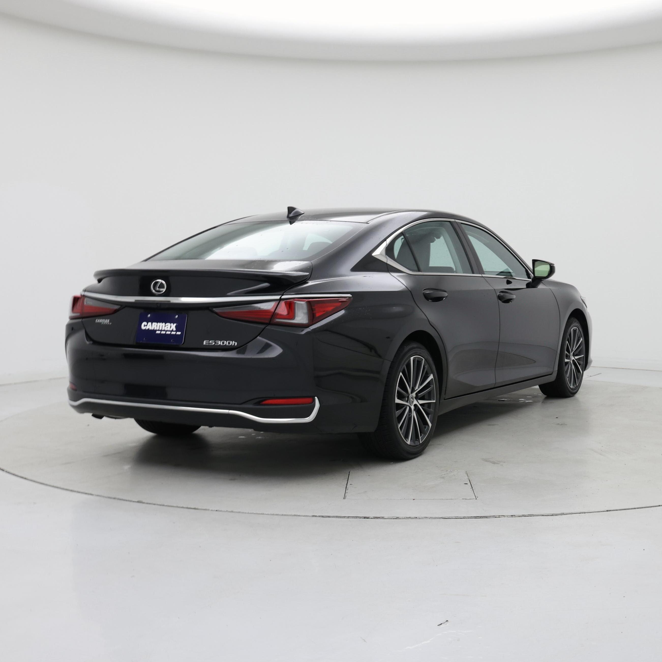 Thumbnail: 2024 Lexus ES - 8