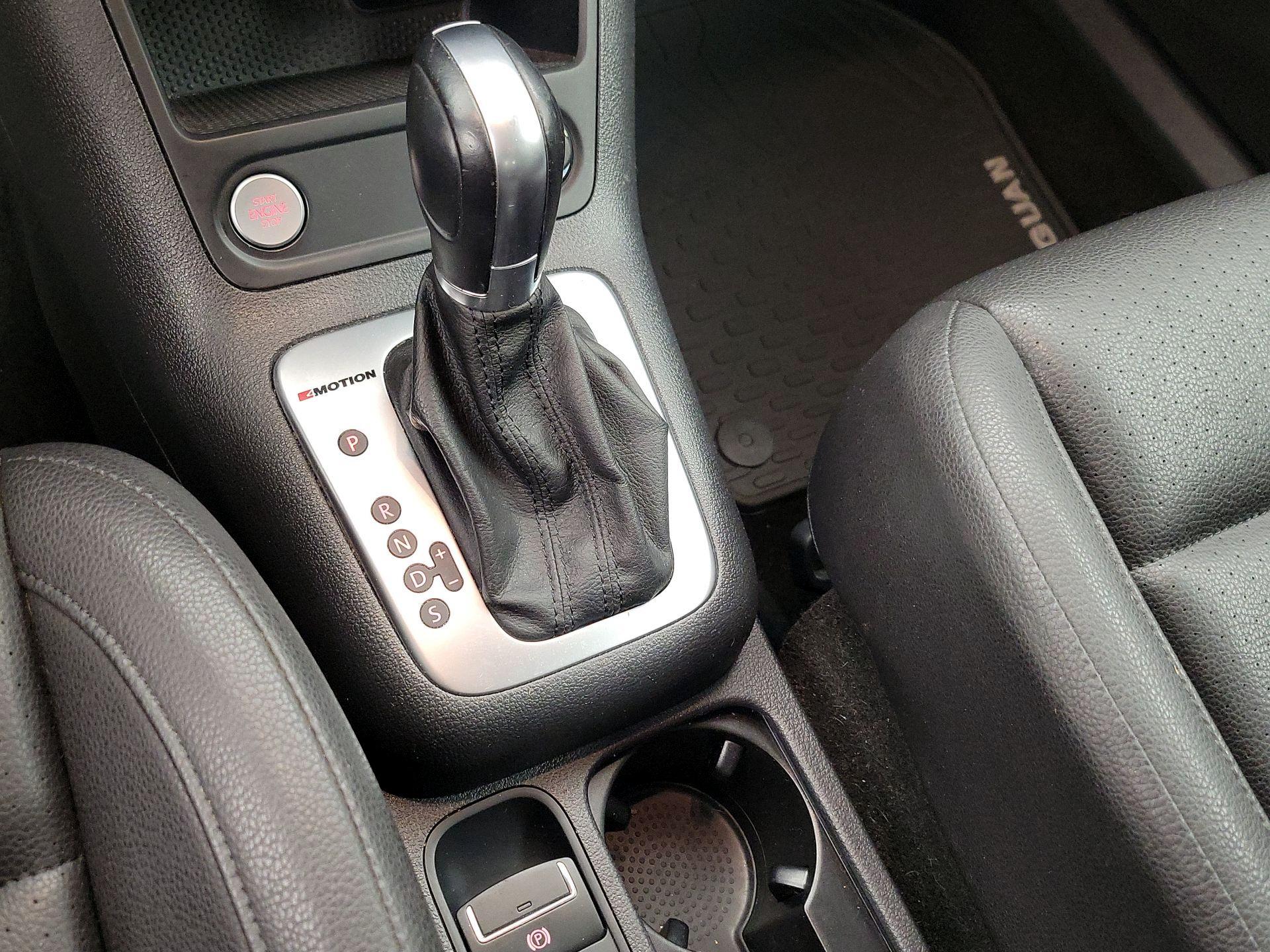 Thumbnail: 2017 Volkswagen Tiguan - 17