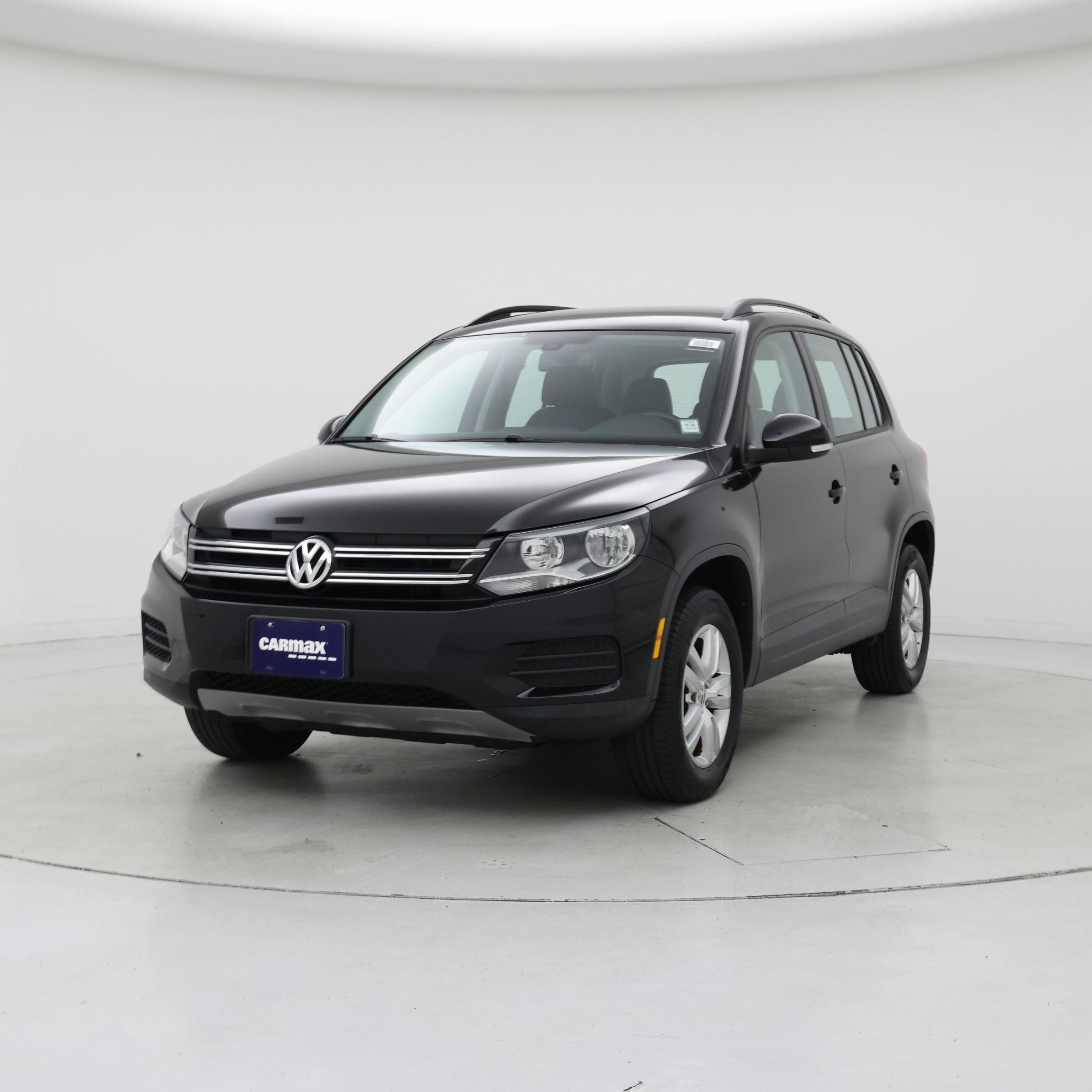 Thumbnail: 2017 Volkswagen Tiguan - 4