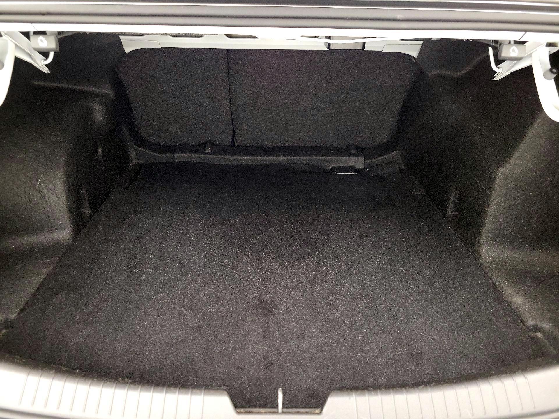 Thumbnail: 2018 Chevrolet Malibu - 20