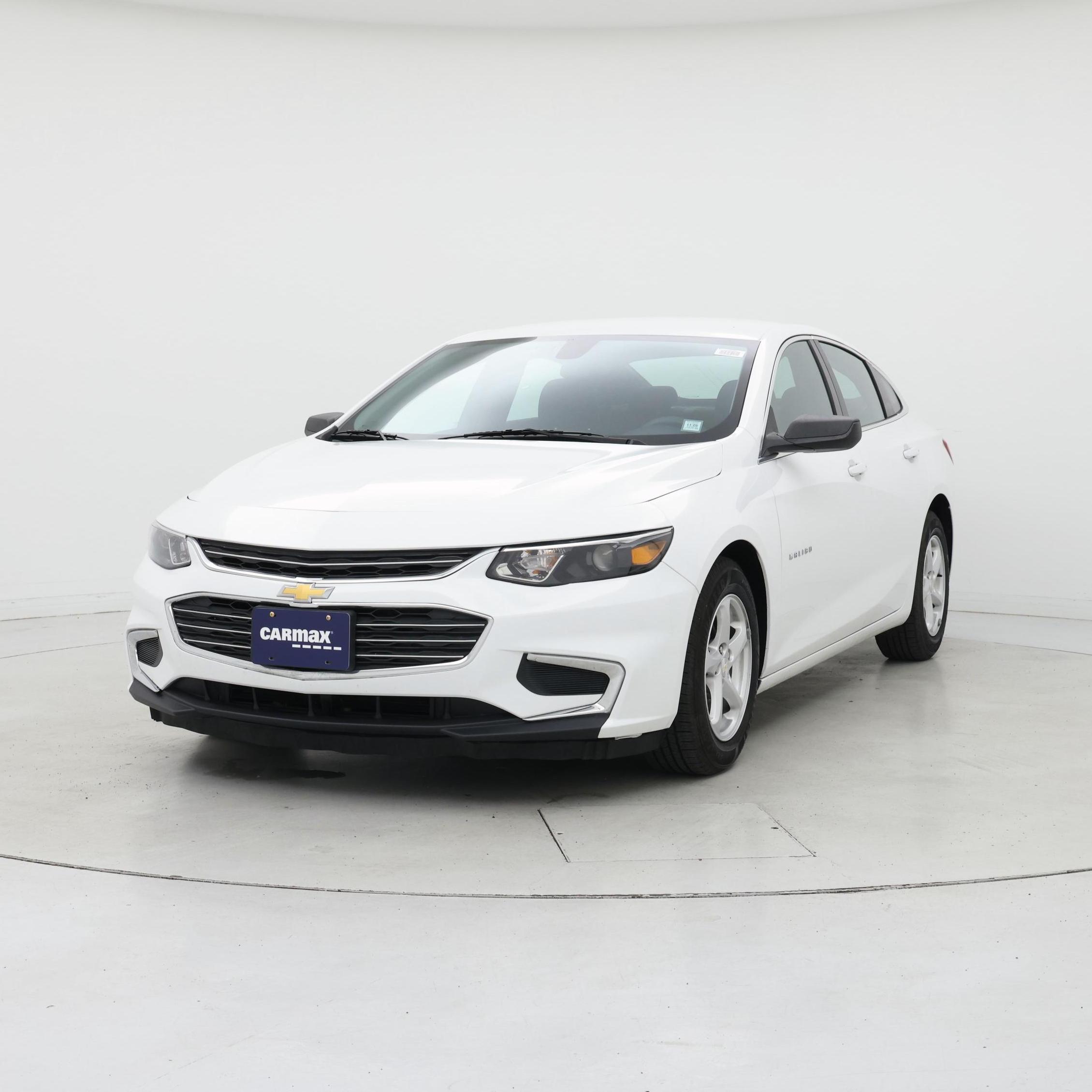 Thumbnail: 2018 Chevrolet Malibu - 4