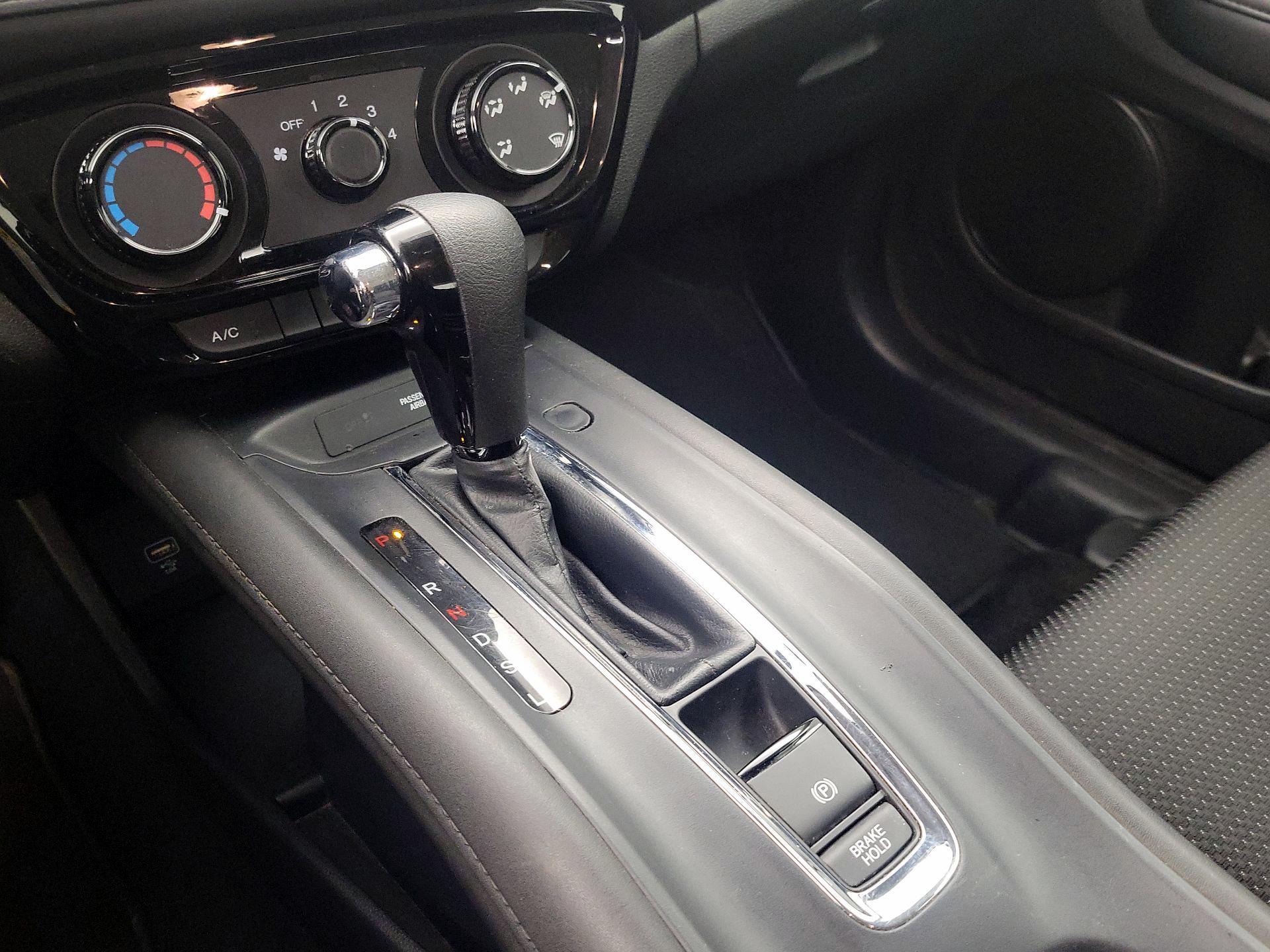 Thumbnail: 2021 Honda HR-V - 17