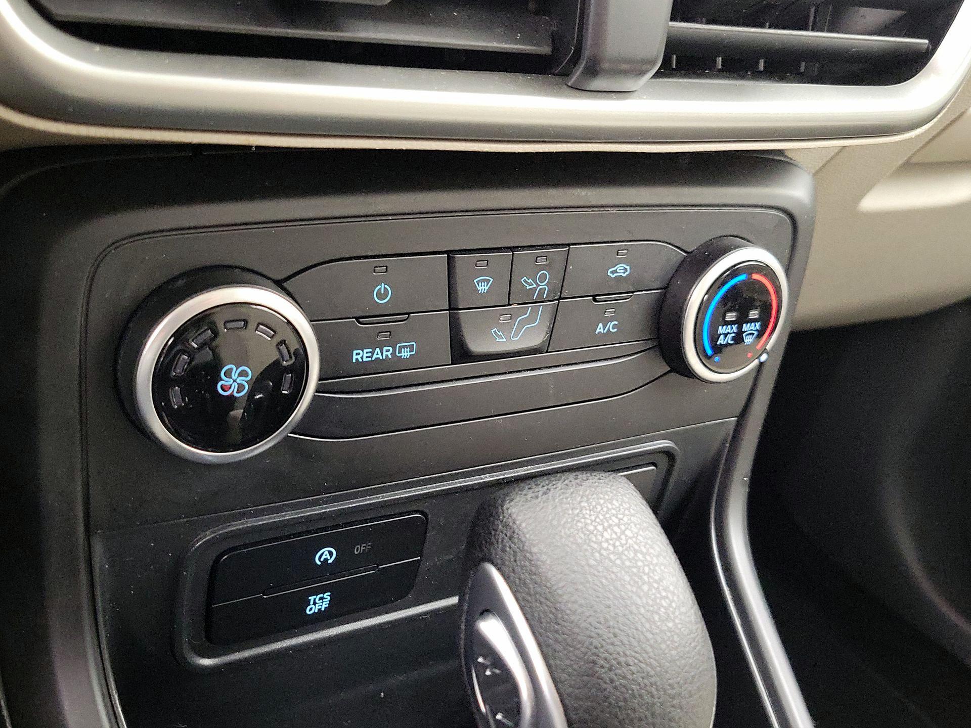 Thumbnail: 2020 Ford EcoSport - 16