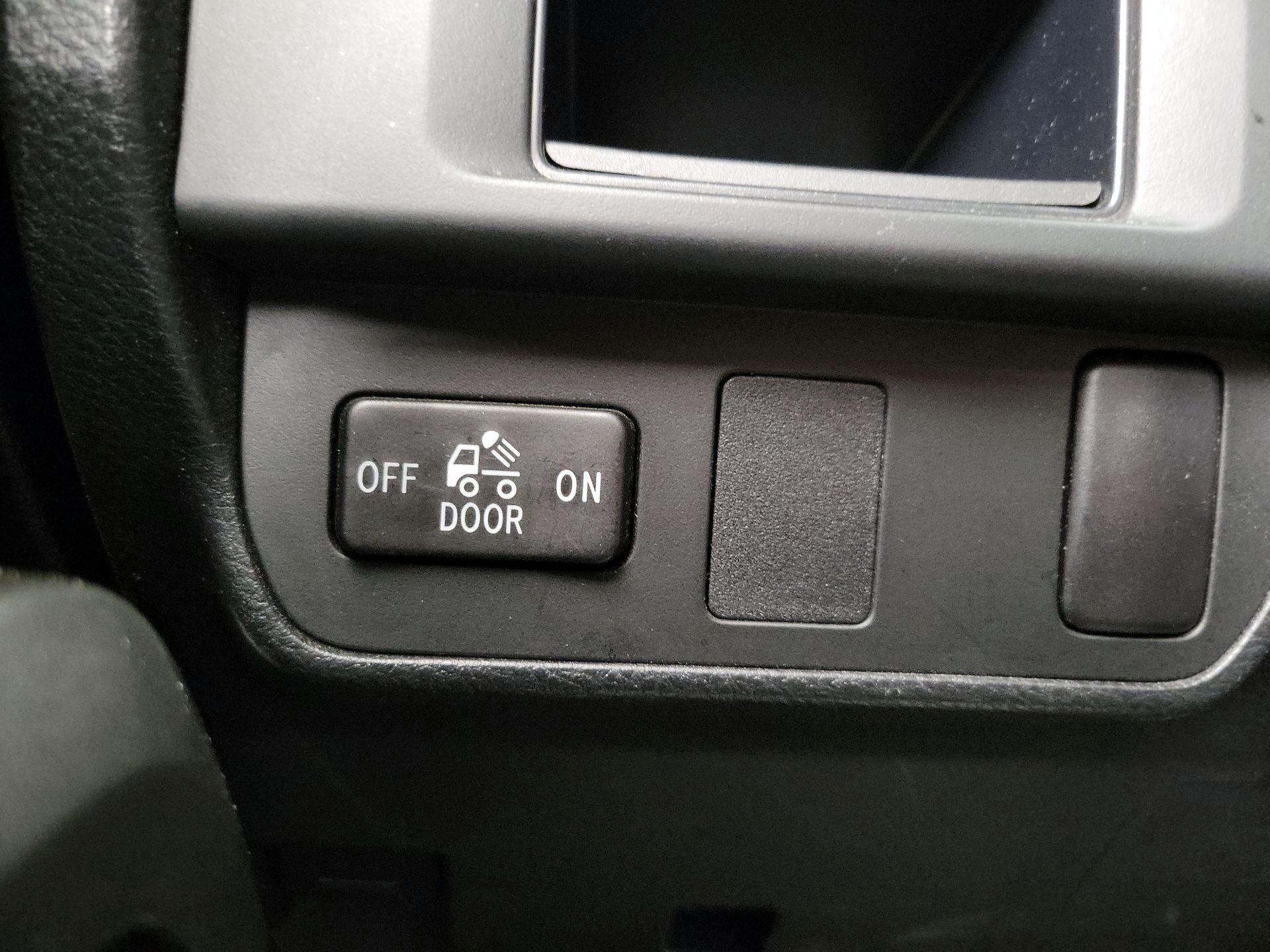 Thumbnail: 2017 Toyota Tacoma - 13