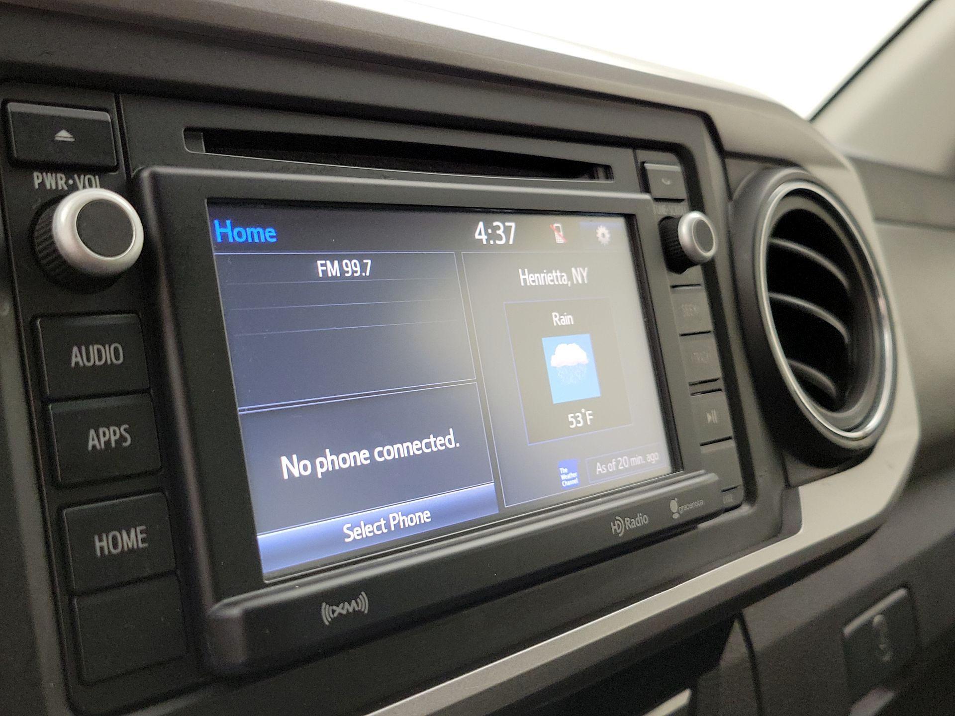 Thumbnail: 2017 Toyota Tacoma - 15