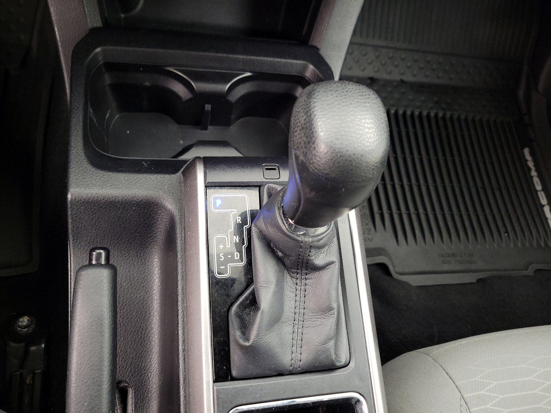 Thumbnail: 2017 Toyota Tacoma - 17