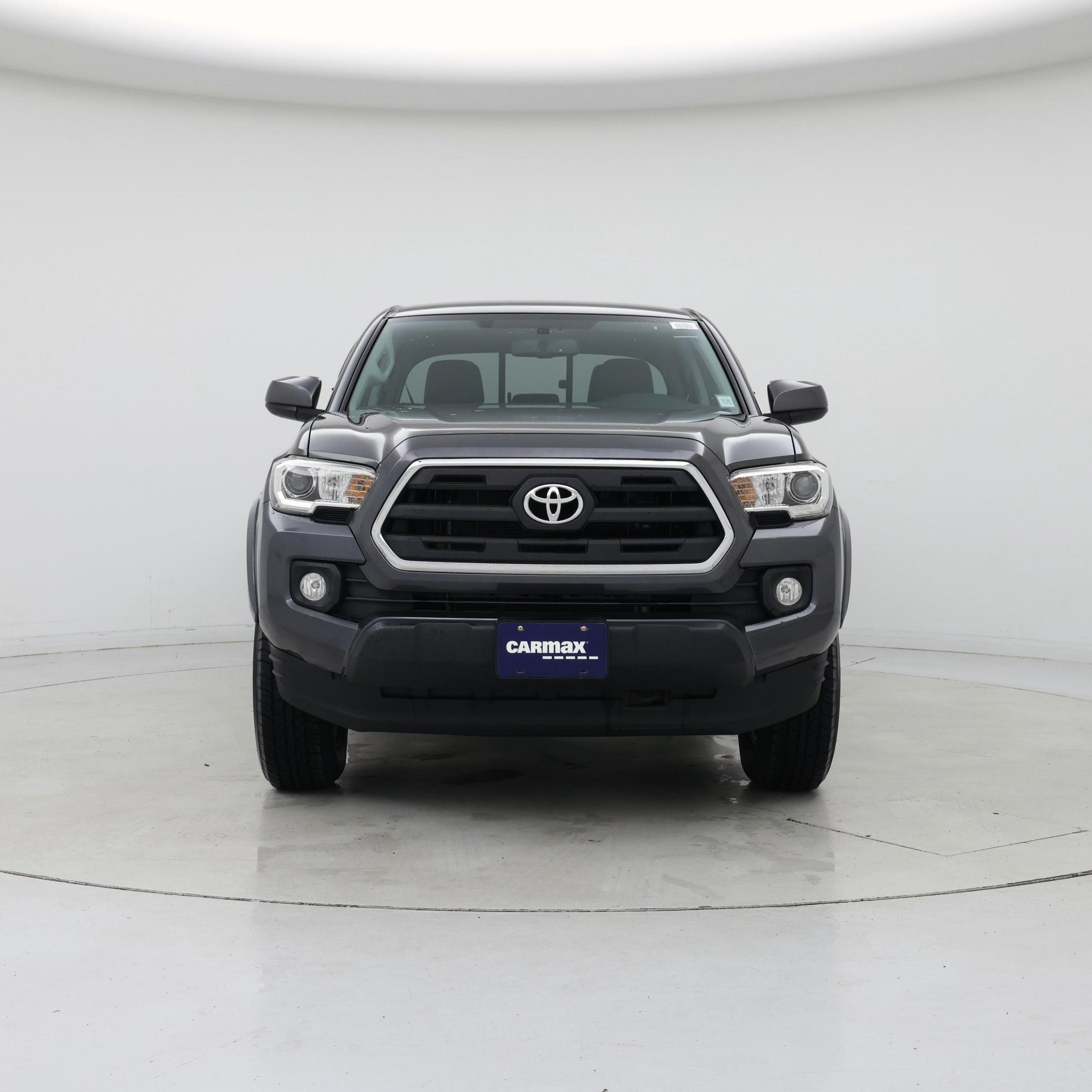 Thumbnail: 2017 Toyota Tacoma - 5