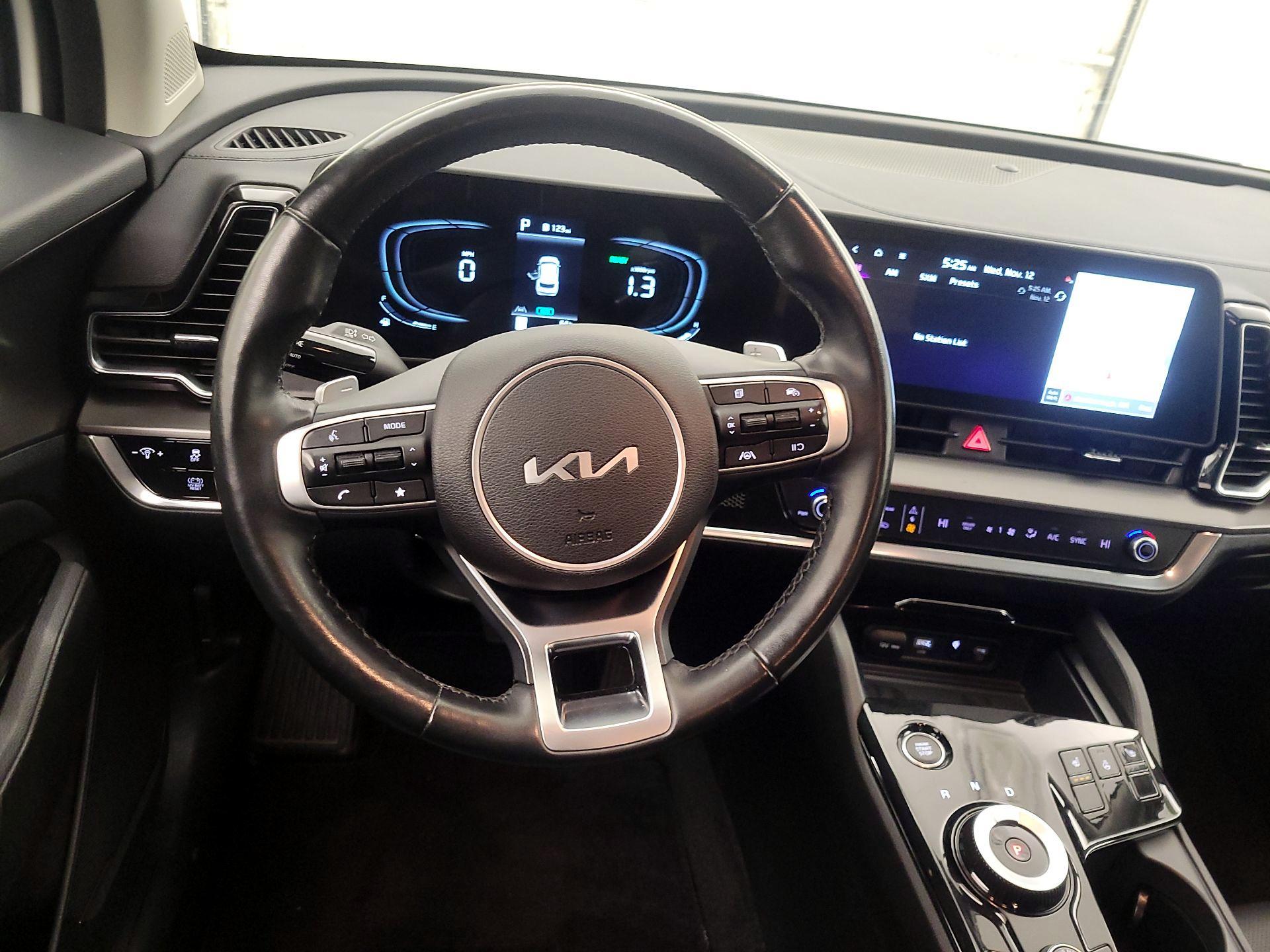 Thumbnail: 2023 Kia Sportage - 10