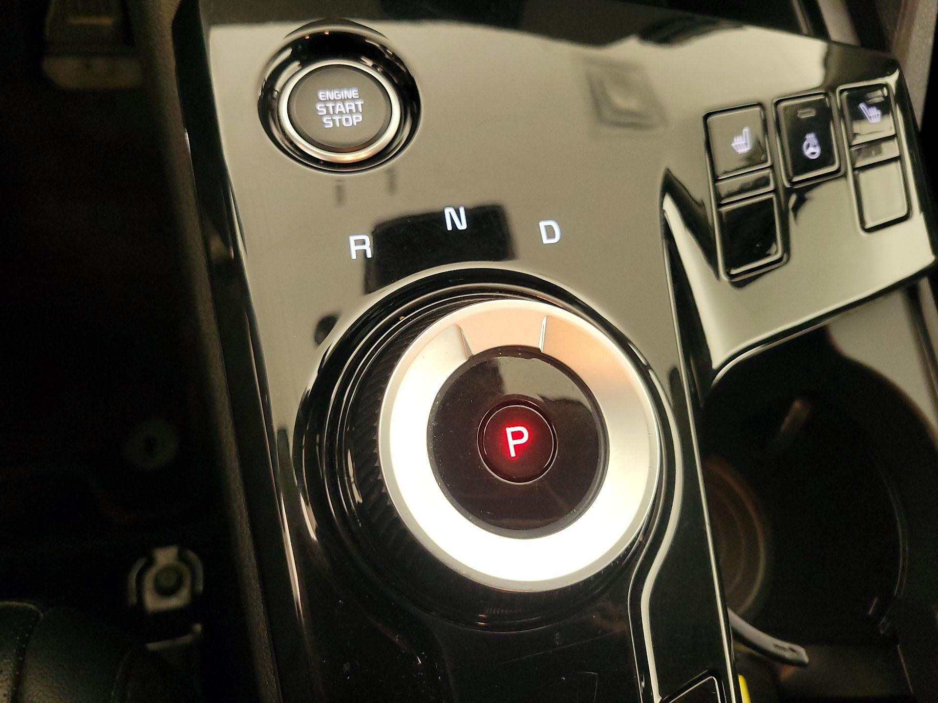 Thumbnail: 2023 Kia Sportage - 17