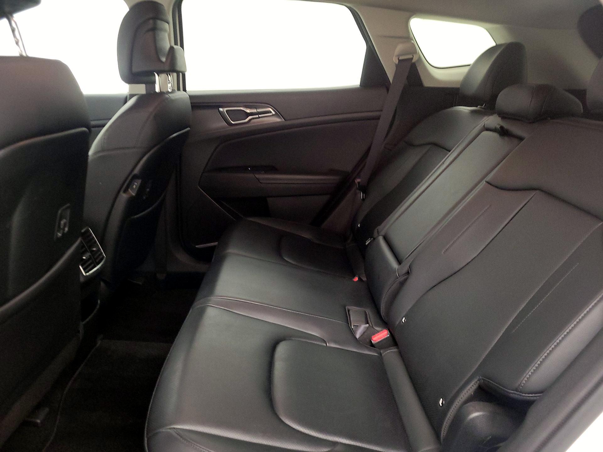 Thumbnail: 2023 Kia Sportage - 19