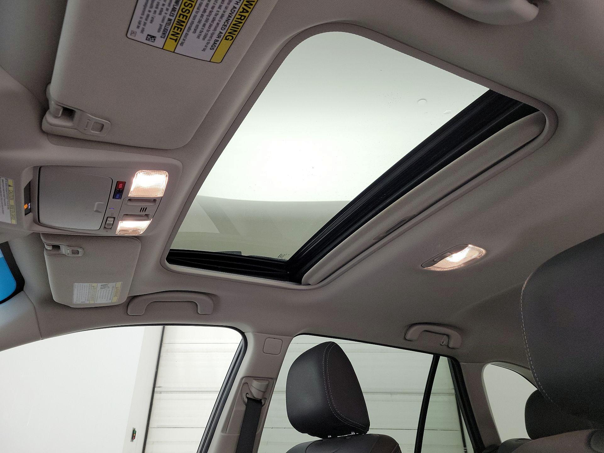 Thumbnail: 2018 Subaru Outback - 20