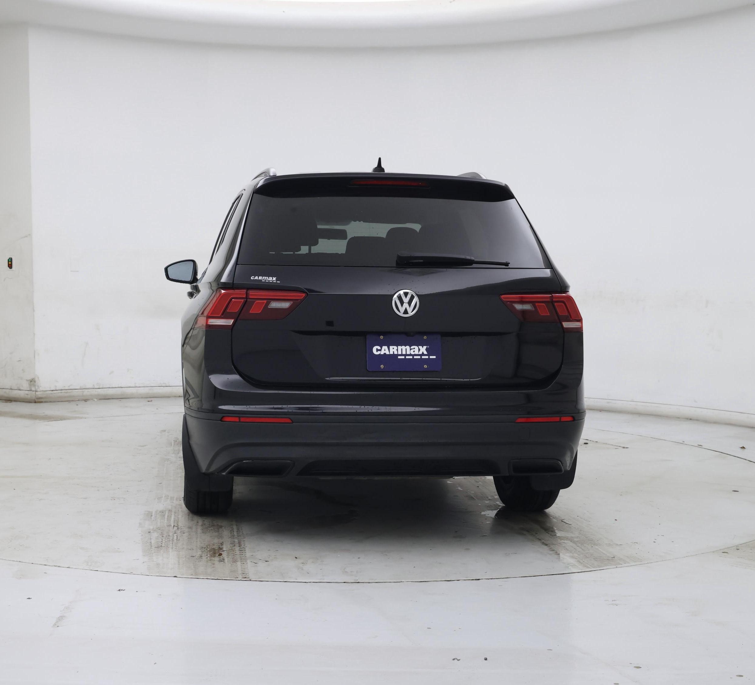 Thumbnail: 2021 Volkswagen Tiguan - 6