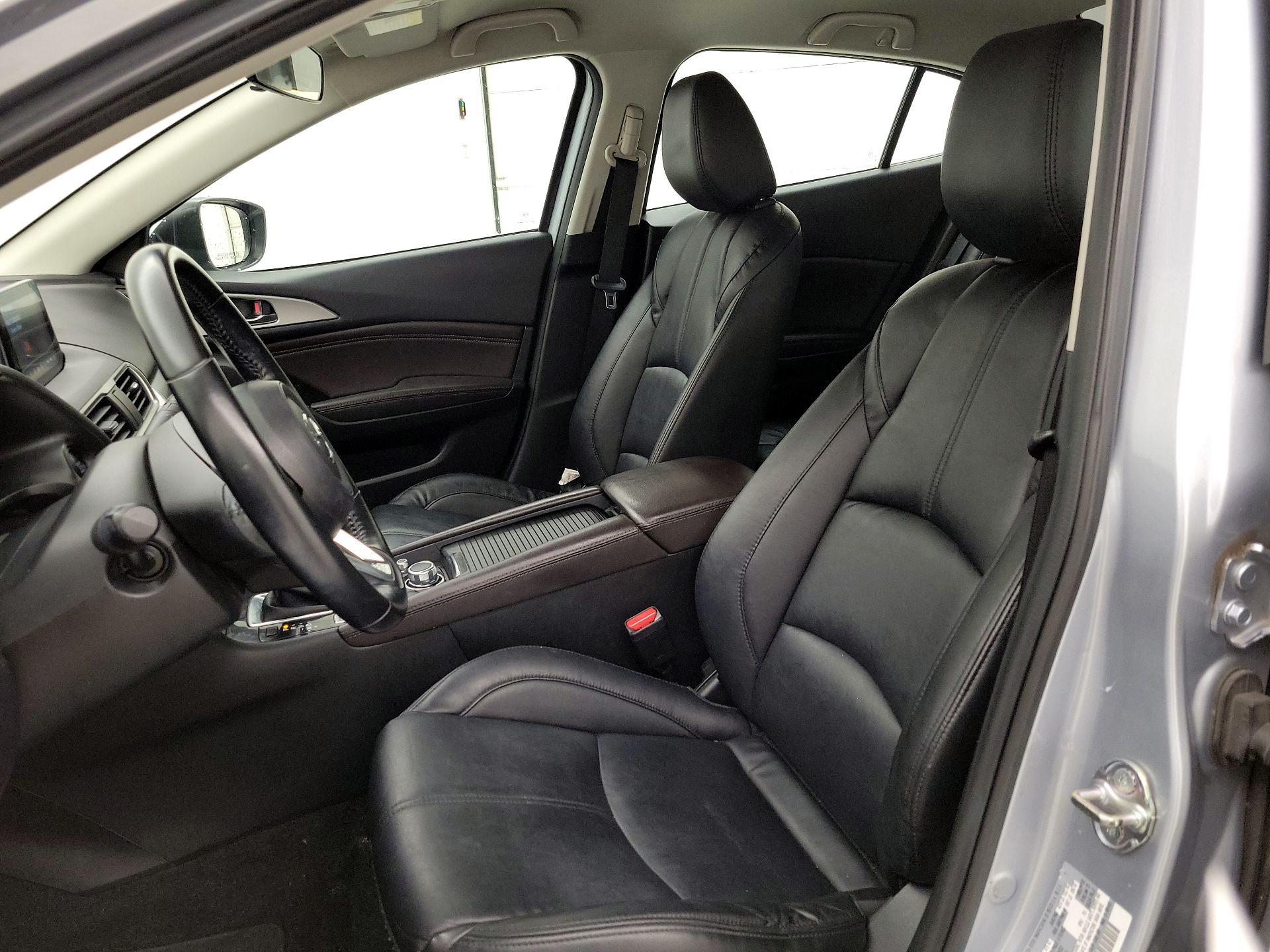 Thumbnail: 2017 Mazda Mazda3 - 11