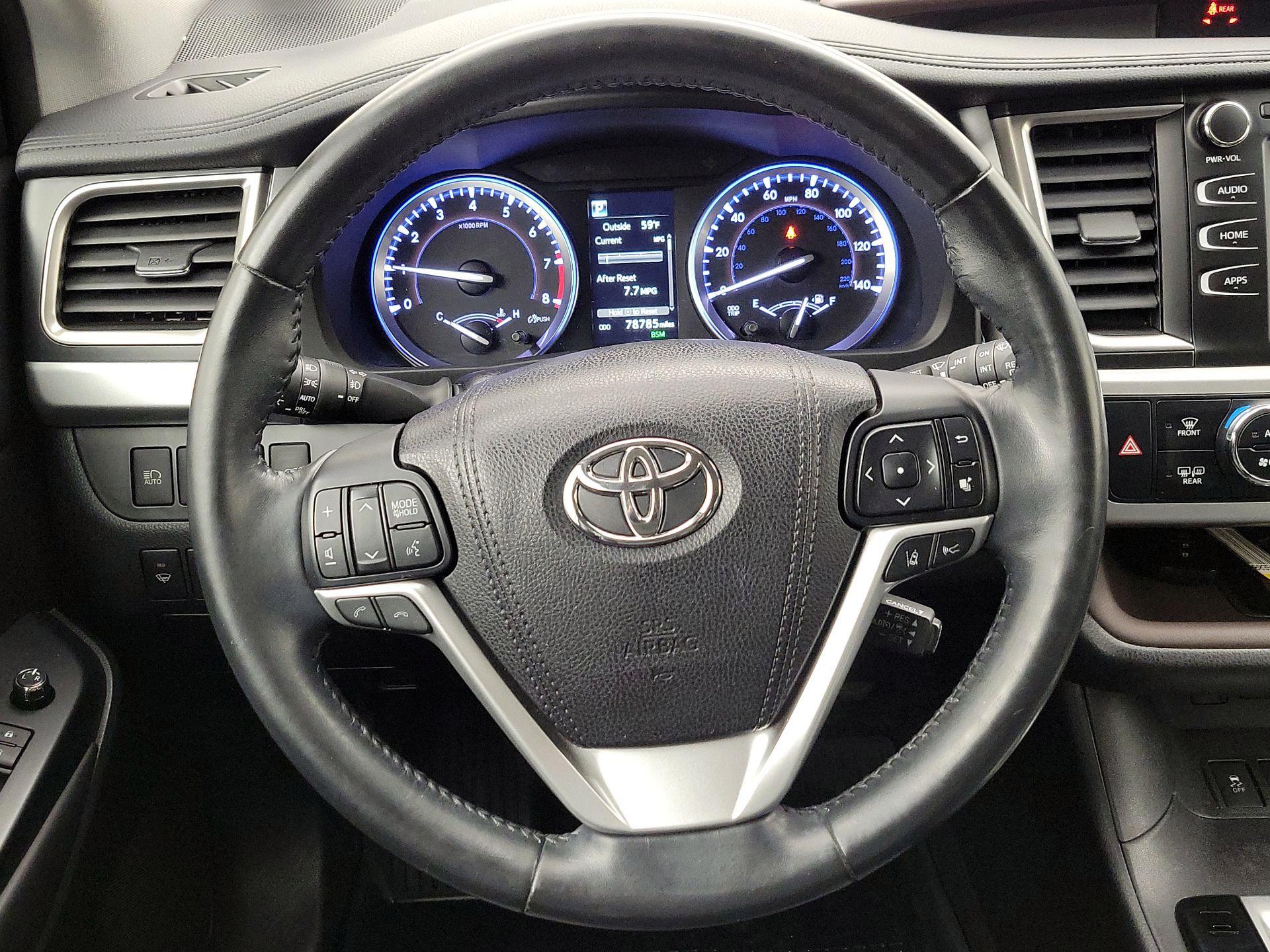 Thumbnail: 2018 Toyota Highlander - 10