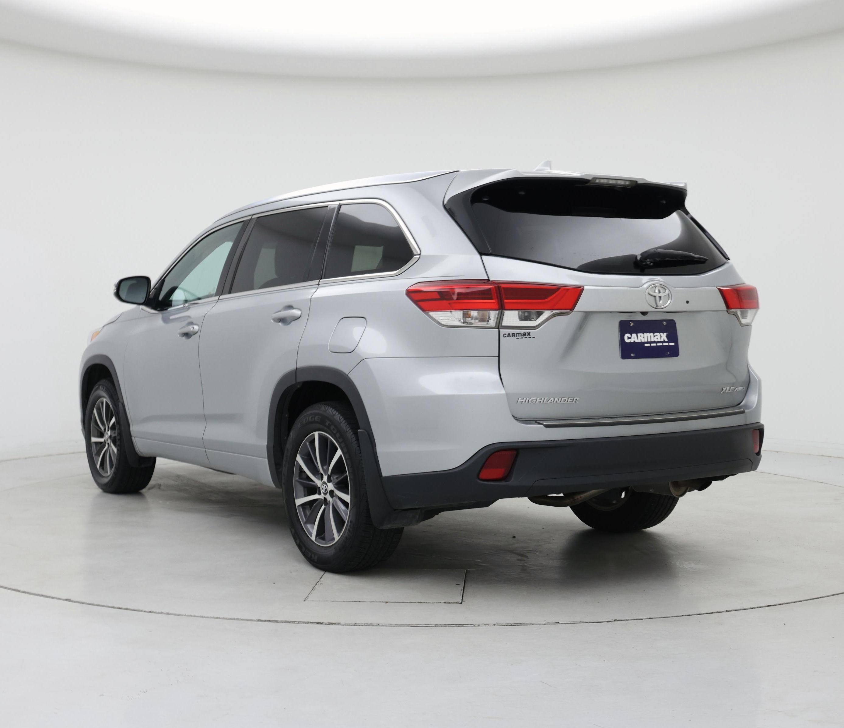 Thumbnail: 2018 Toyota Highlander - 2