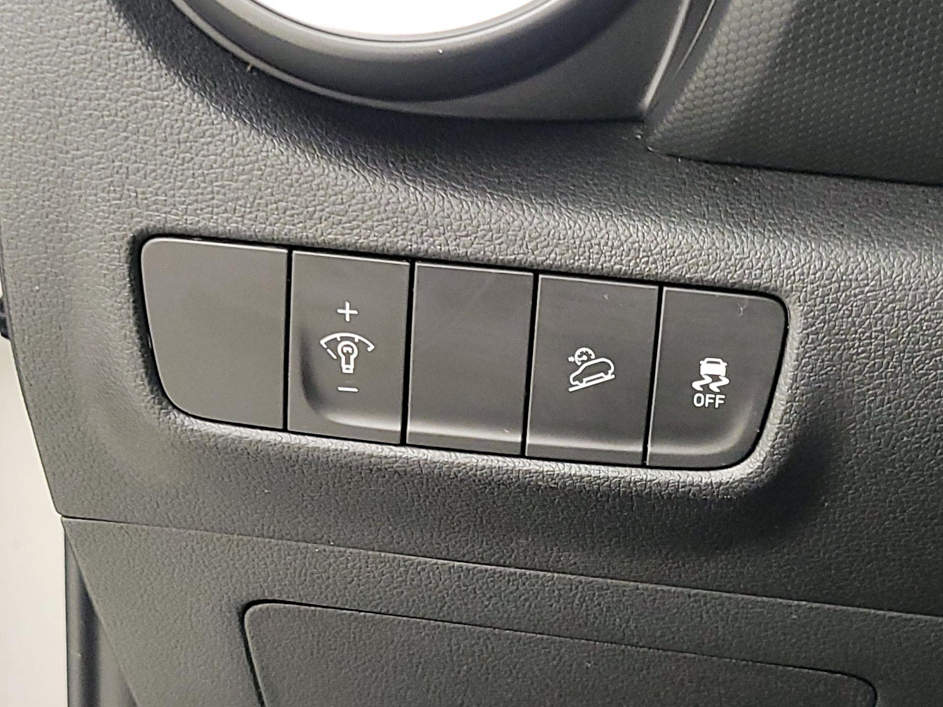 Thumbnail: 2023 Hyundai Kona - 13