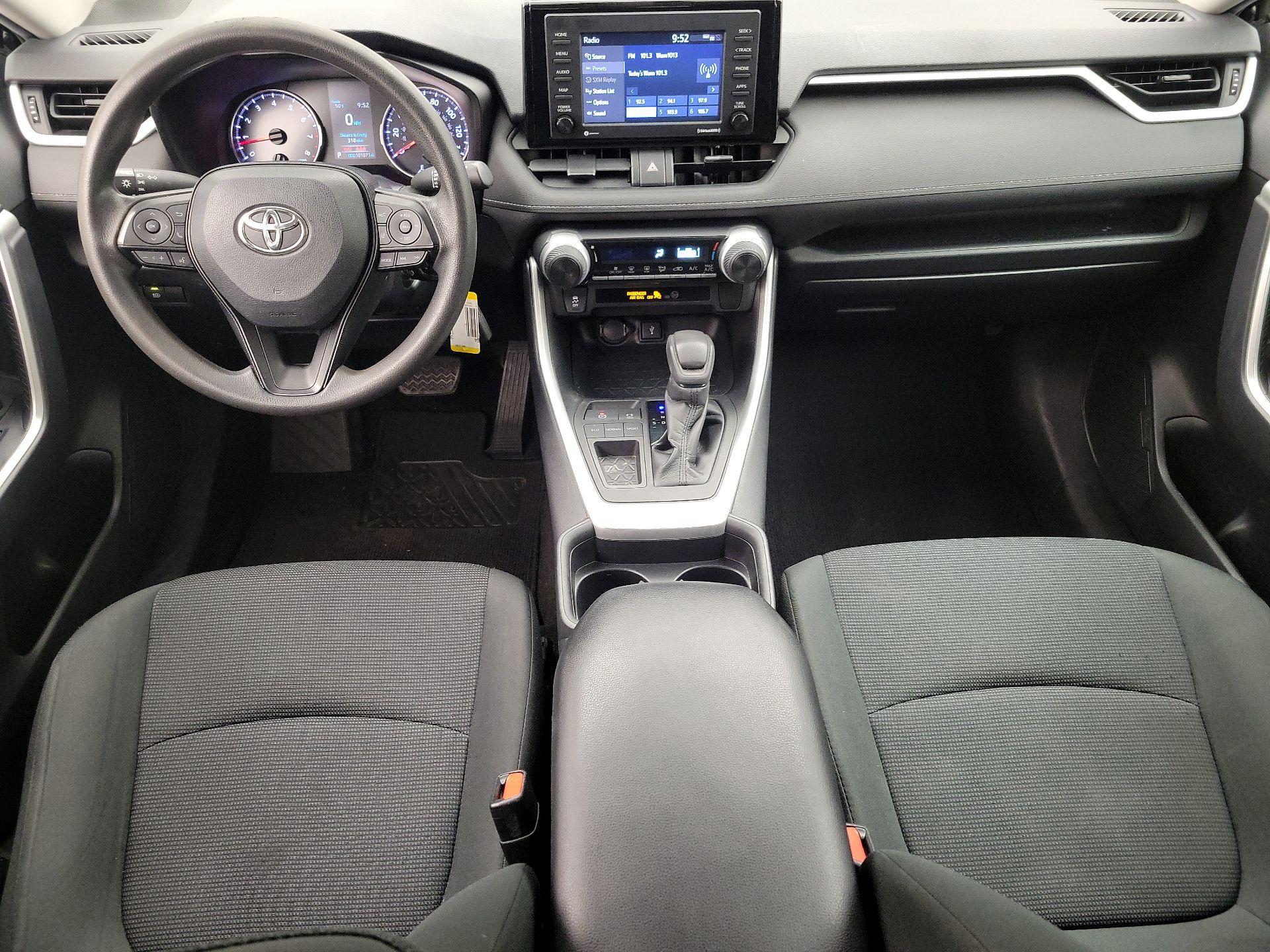 Thumbnail: 2020 Toyota RAV4 - 9