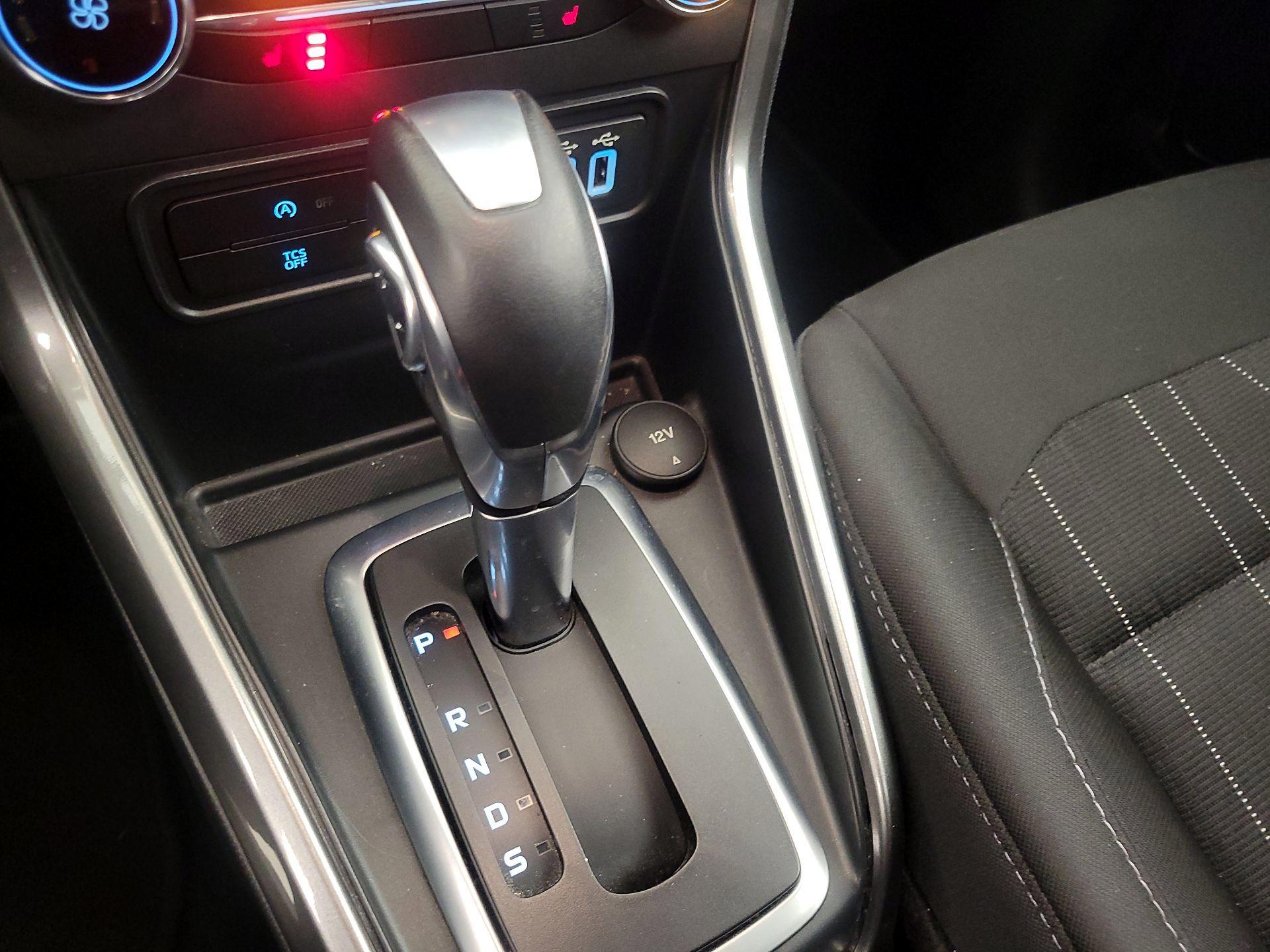 Thumbnail: 2018 Ford EcoSport - 17