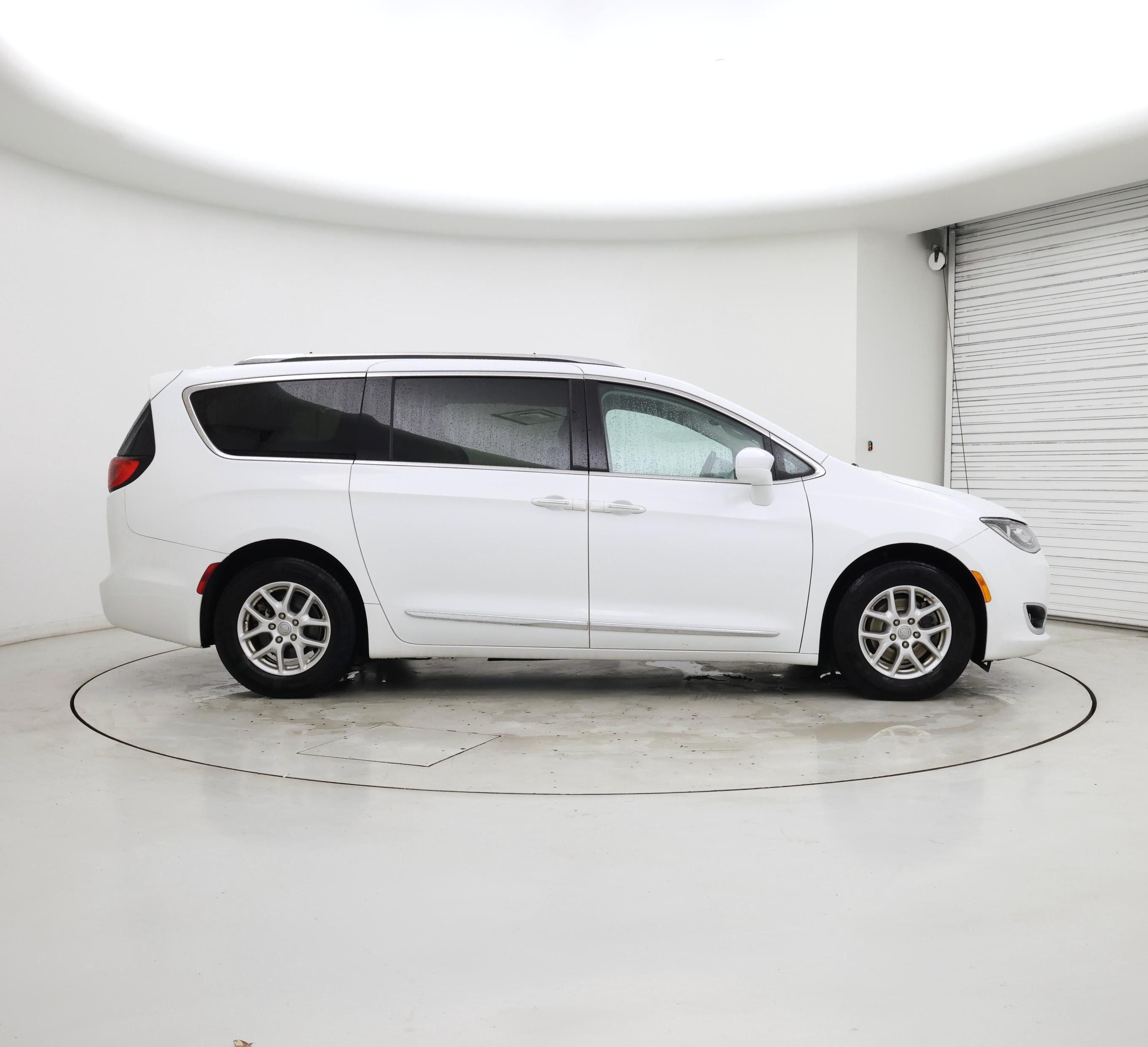 Thumbnail: 2020 Chrysler Pacifica - 7