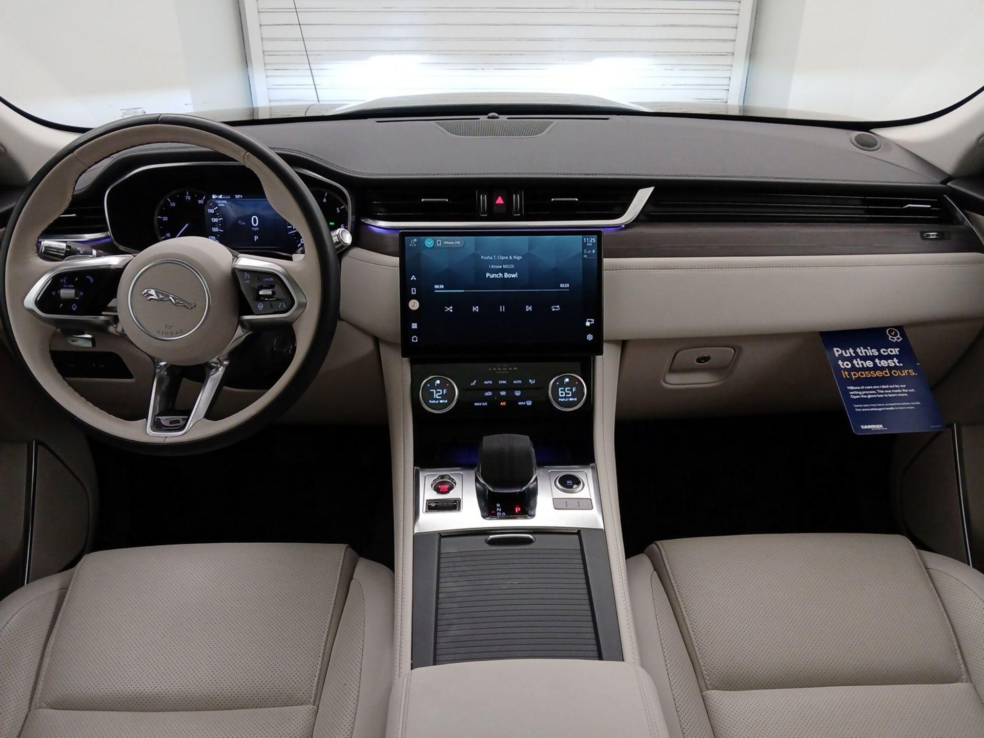 Thumbnail: 2022 Jaguar F-Pace - 9