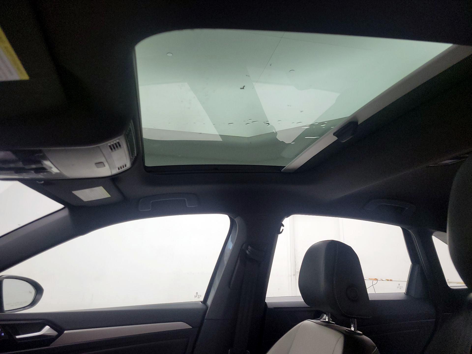 Thumbnail: 2019 Volkswagen Jetta - 19