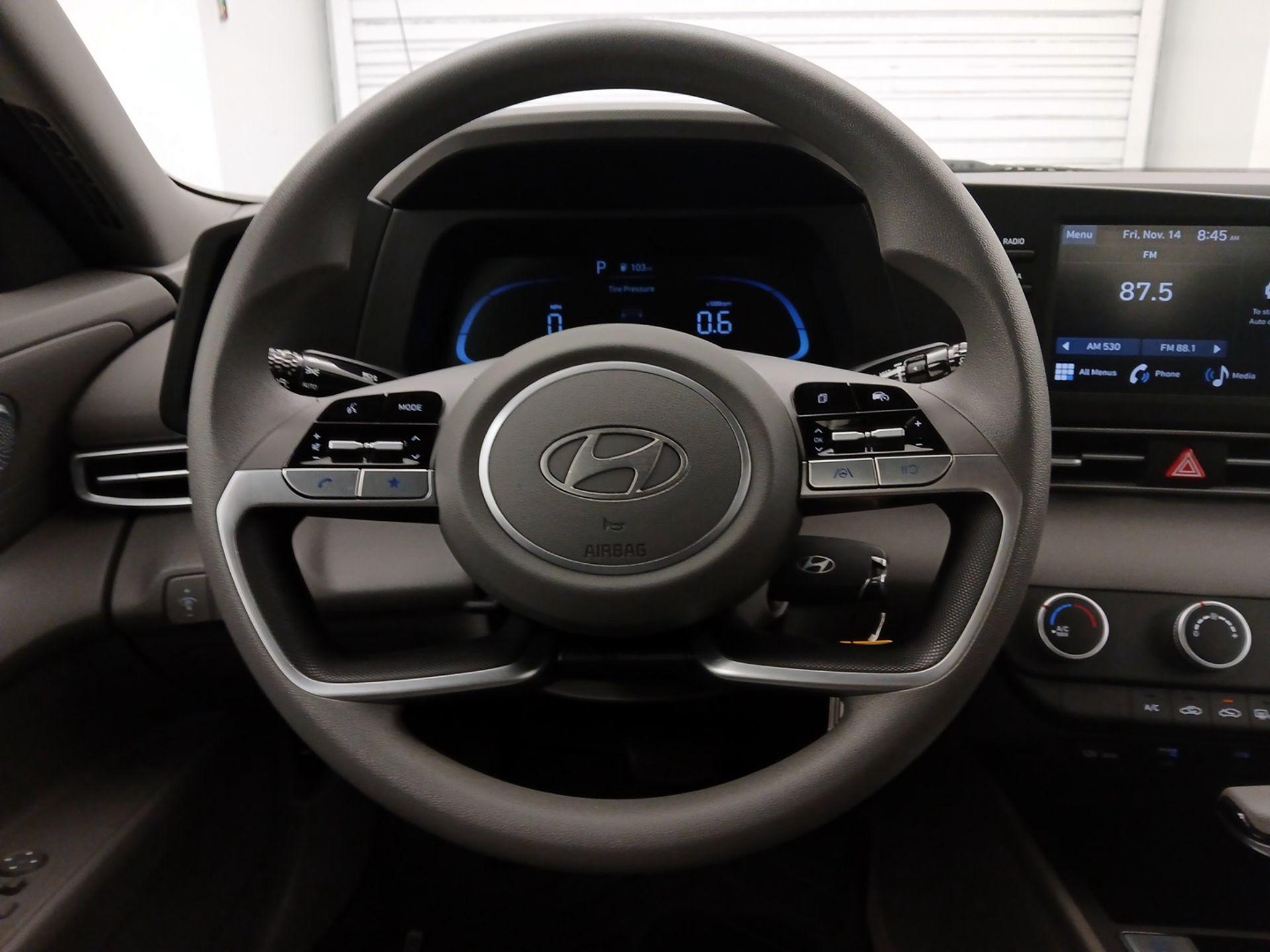 Thumbnail: 2024 Hyundai Elantra - 10