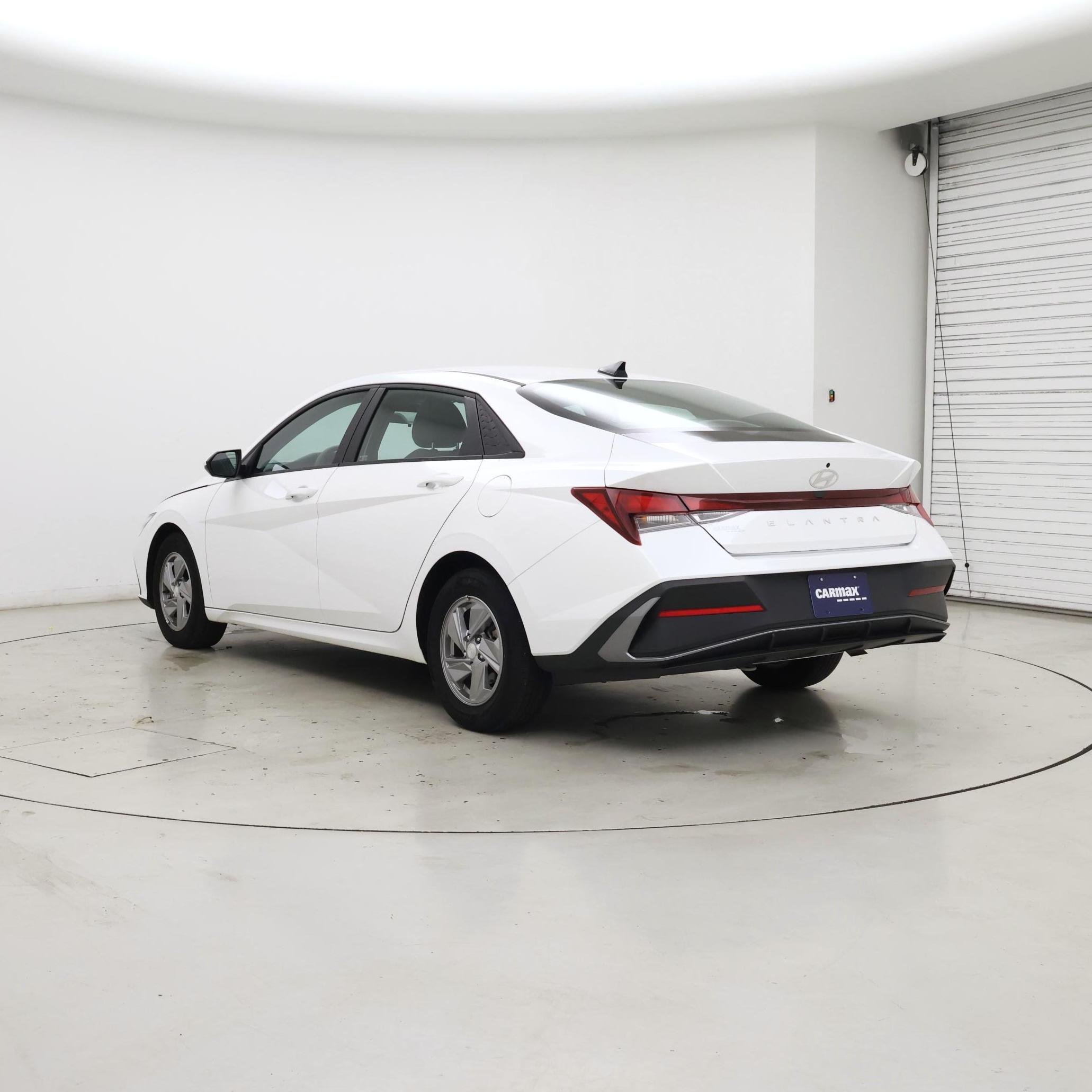 Thumbnail: 2024 Hyundai Elantra - 2