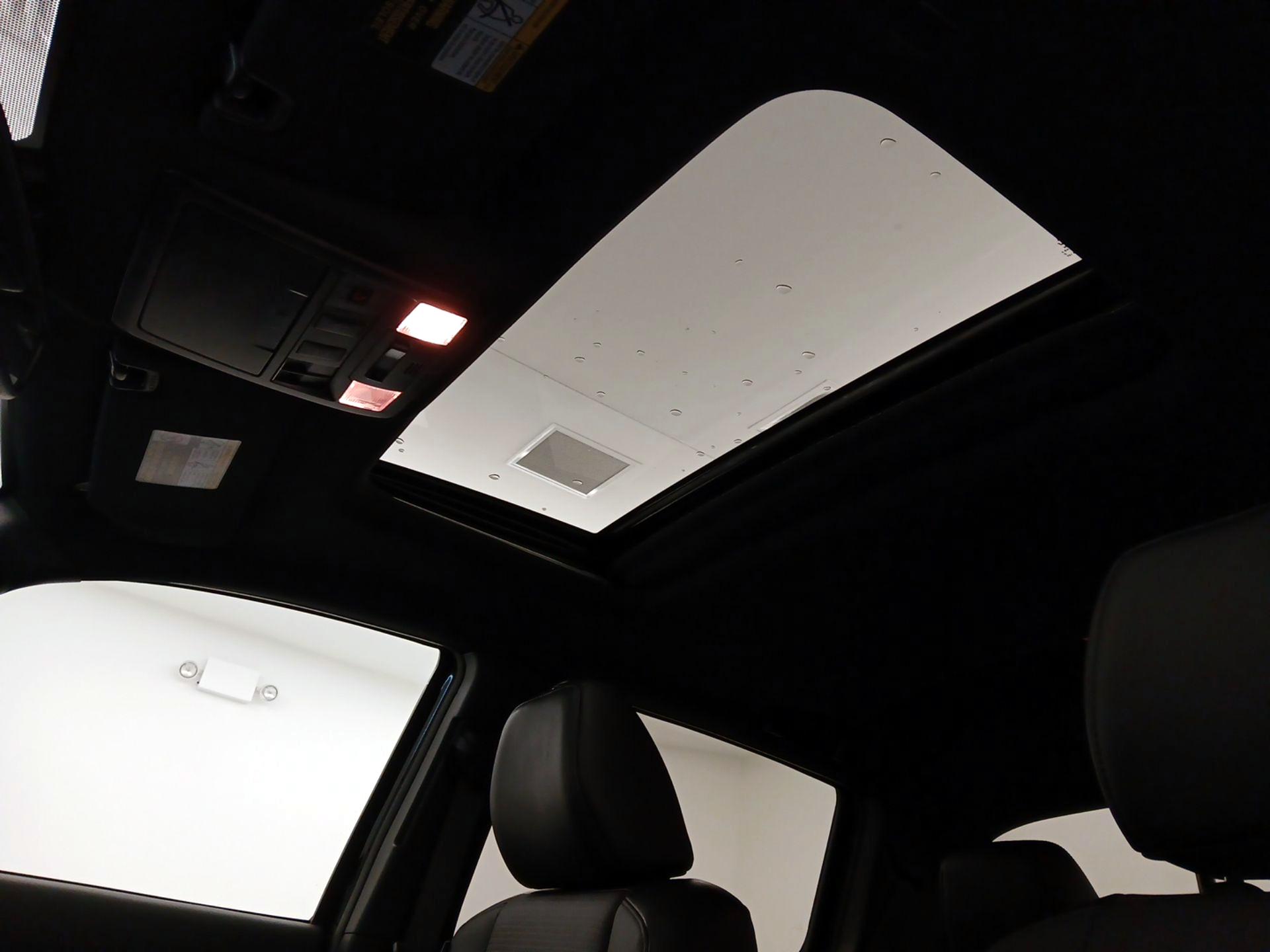 Thumbnail: 2023 Toyota Tacoma - 20