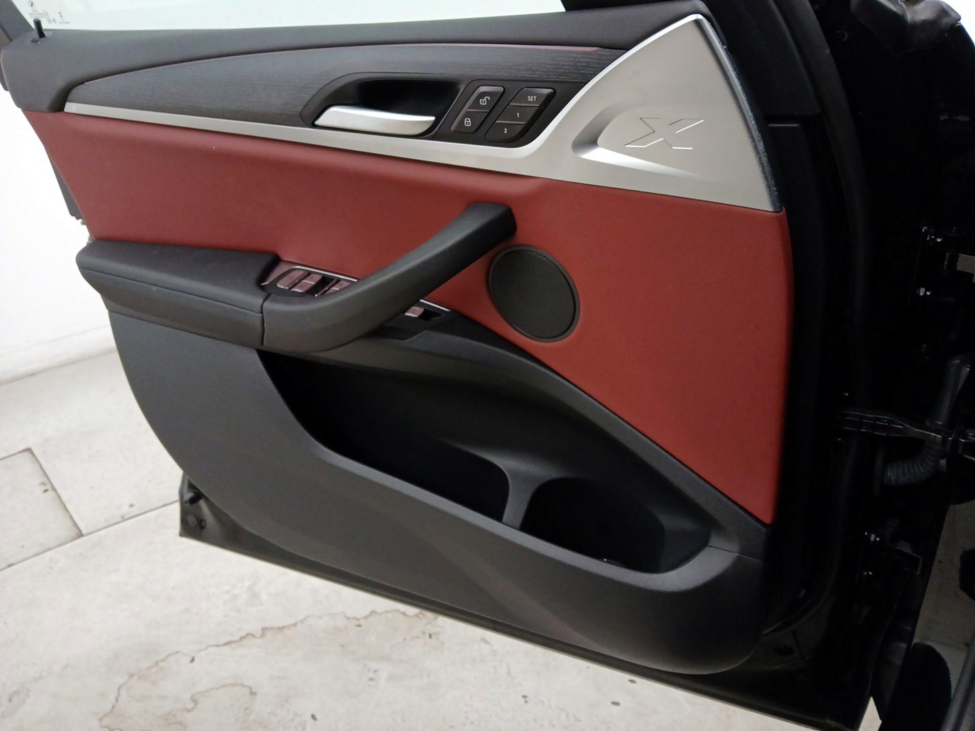 Thumbnail: 2024 BMW X3 - 12