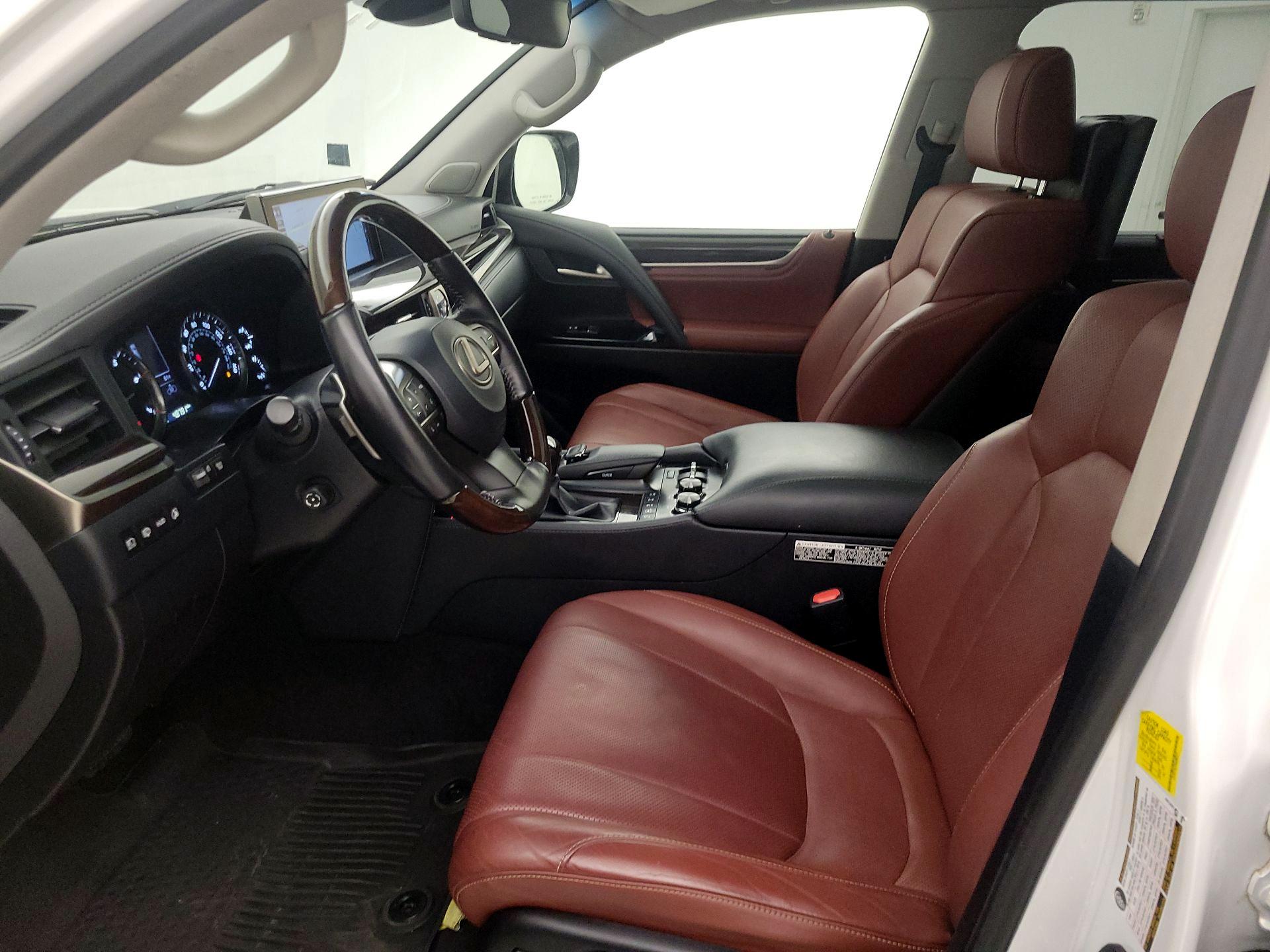 Thumbnail: 2019 Lexus LX - 11