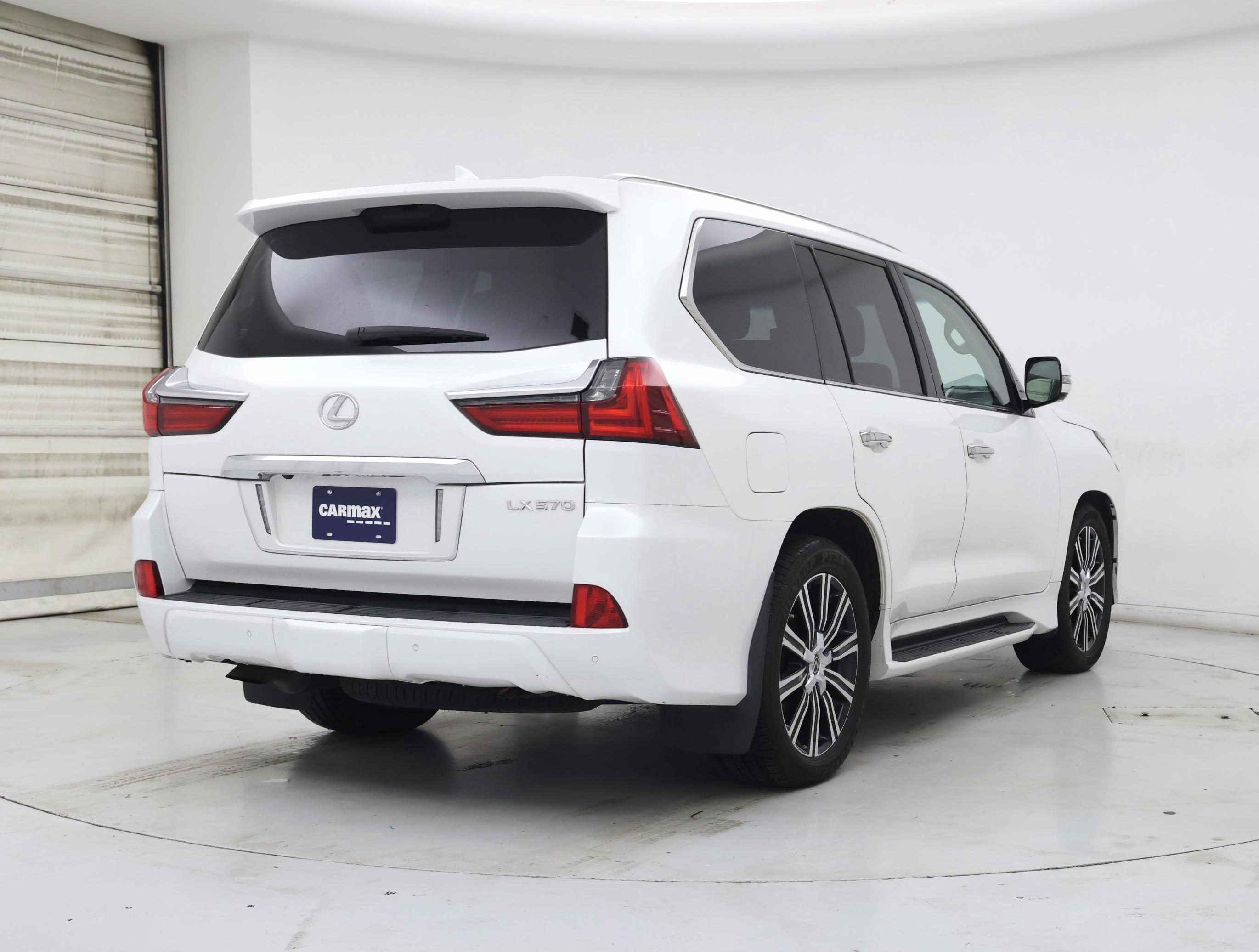 Thumbnail: 2019 Lexus LX - 8