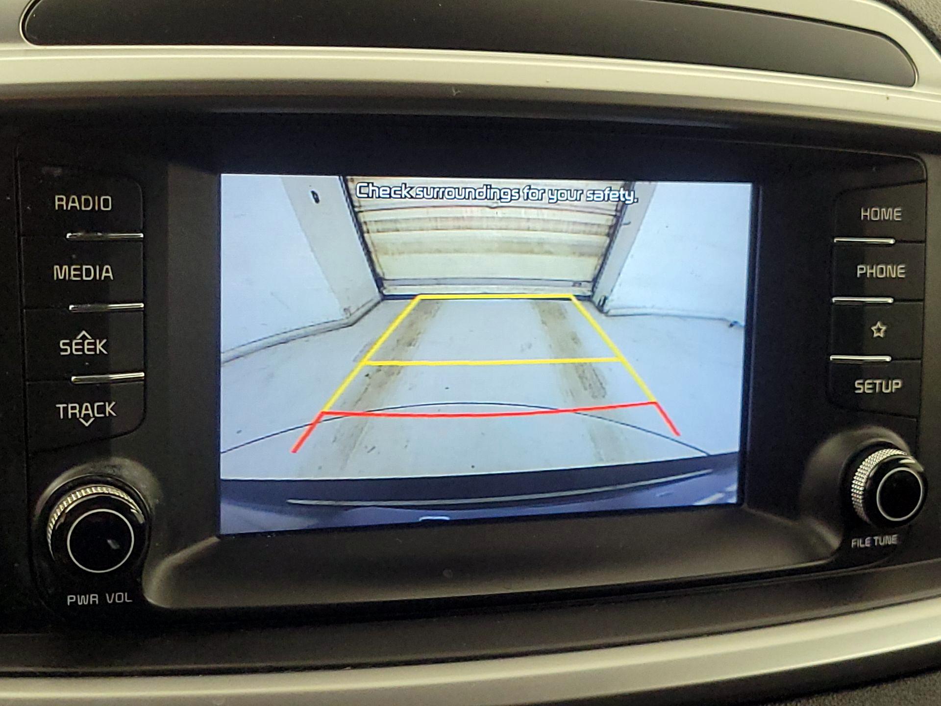 Thumbnail: 2020 Kia Sorento - 14