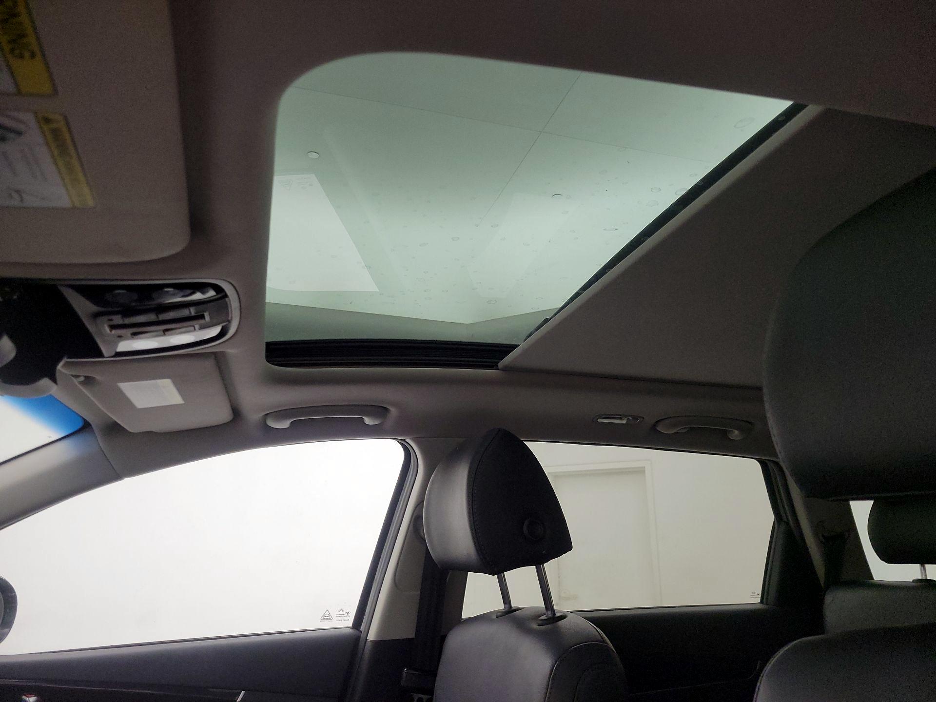 Thumbnail: 2020 Kia Sorento - 19