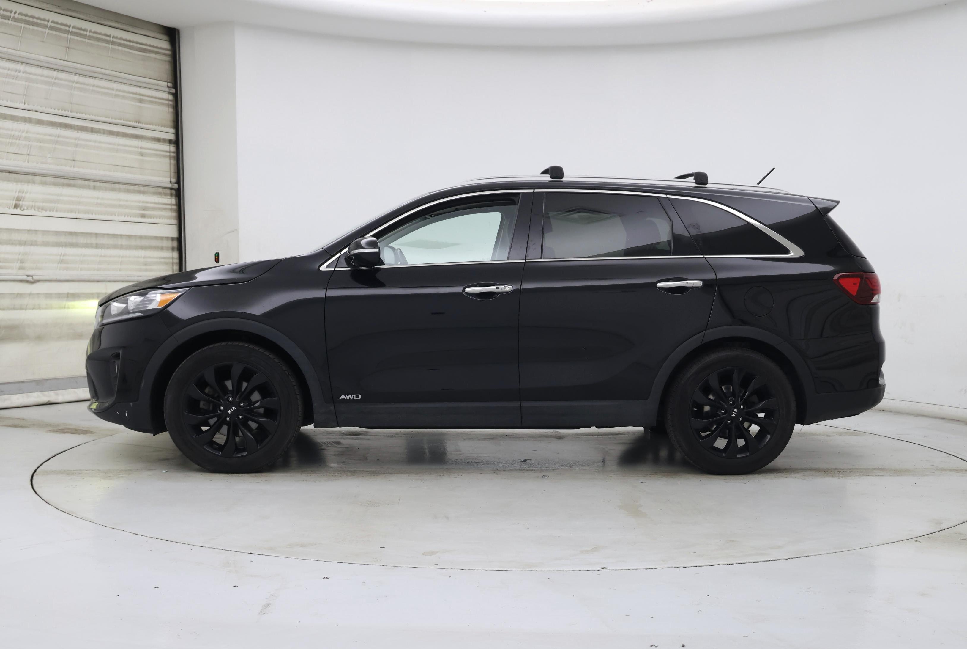 Thumbnail: 2020 Kia Sorento - 3