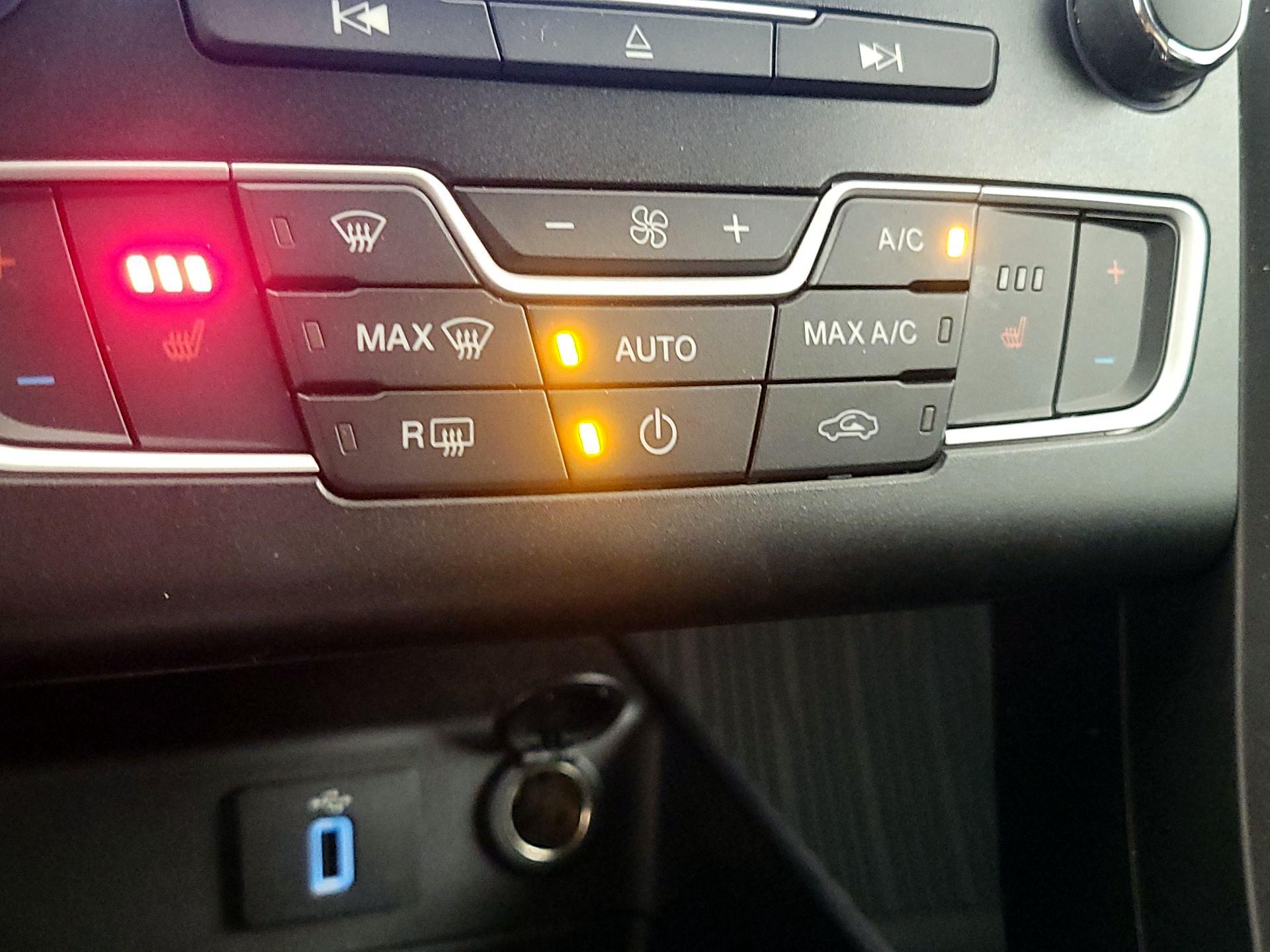 Thumbnail: 2018 Ford Fusion - 16