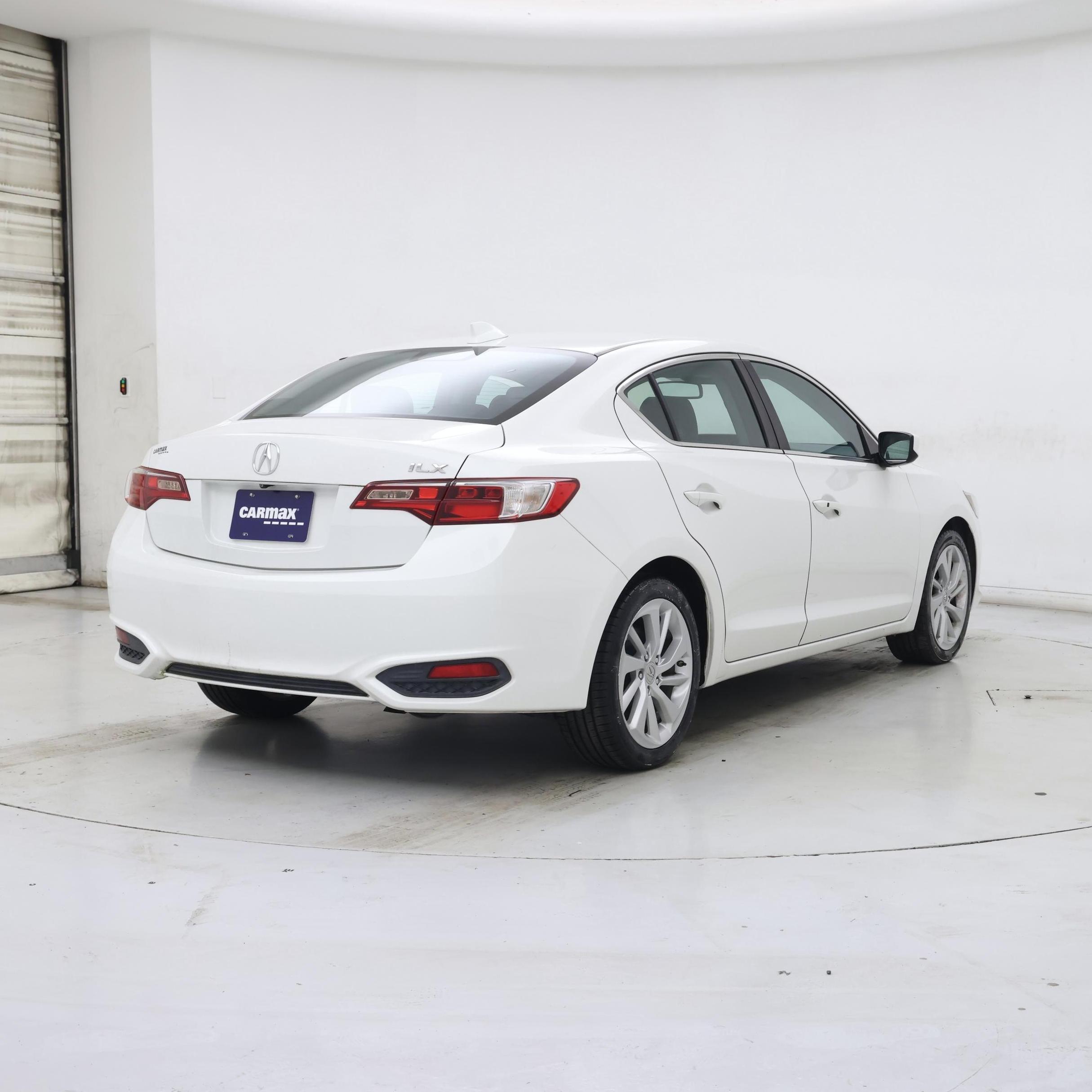 Thumbnail: 2017 Acura ILX - 8