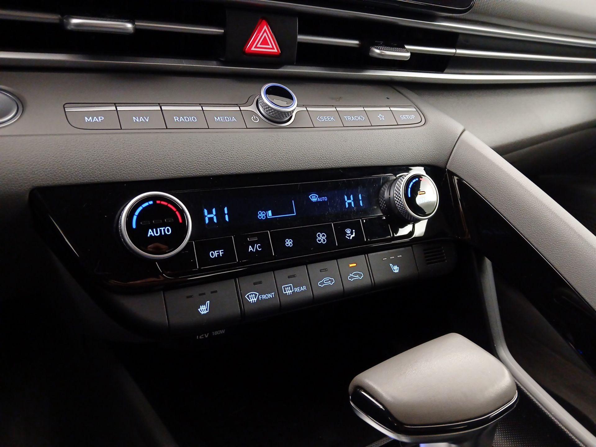 Thumbnail: 2023 Hyundai Elantra - 17