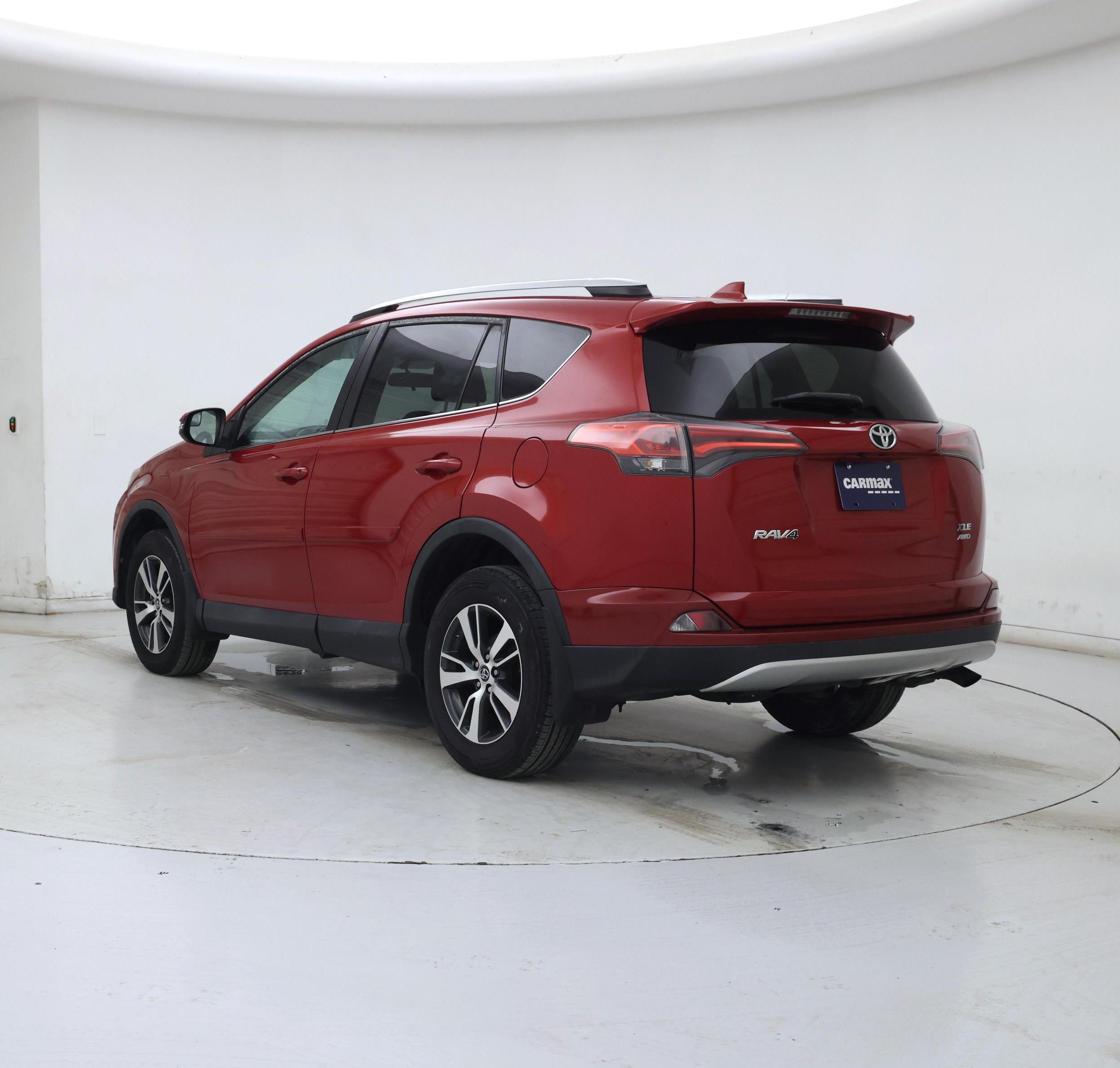 Thumbnail: 2016 Toyota RAV4 - 2