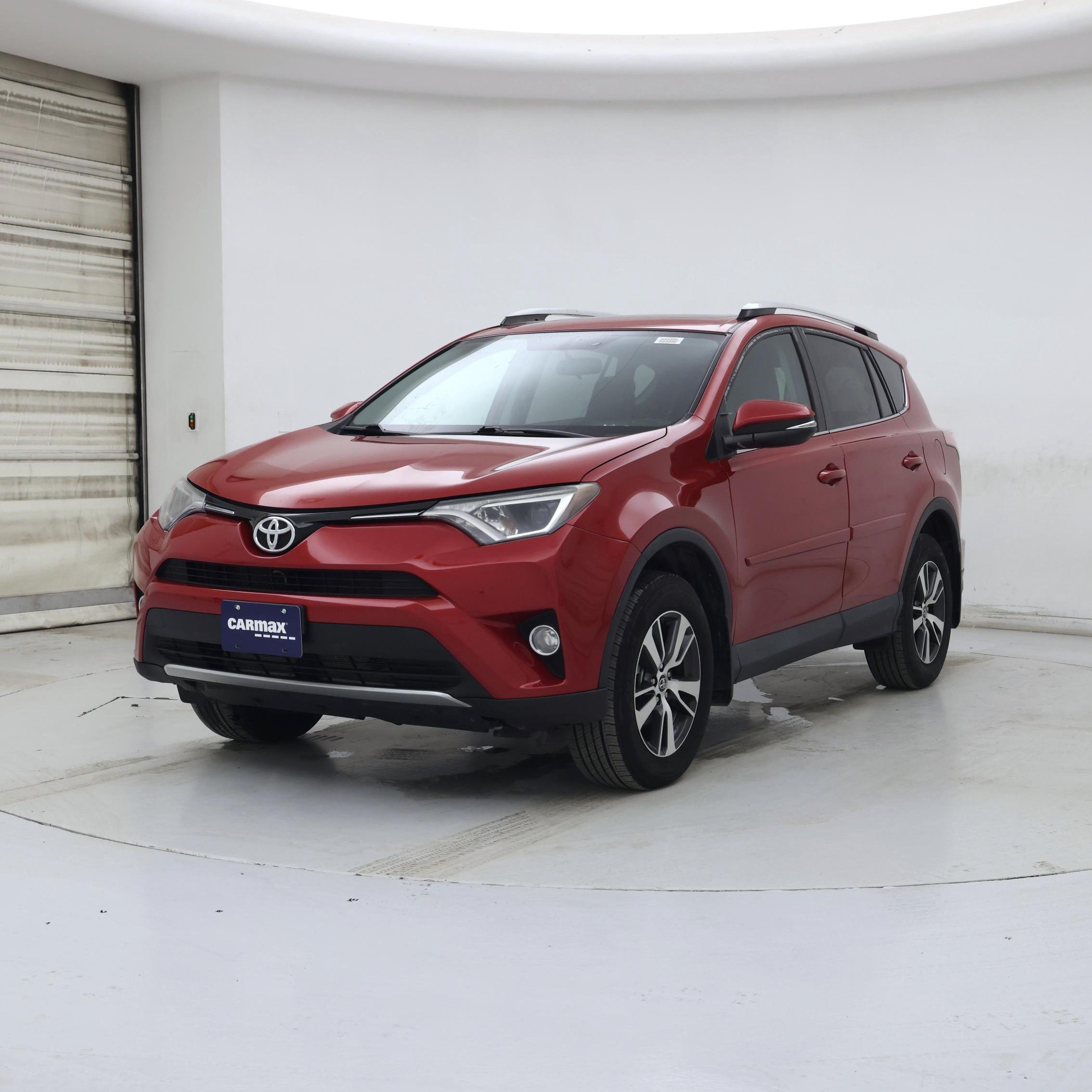 Thumbnail: 2016 Toyota RAV4 - 4