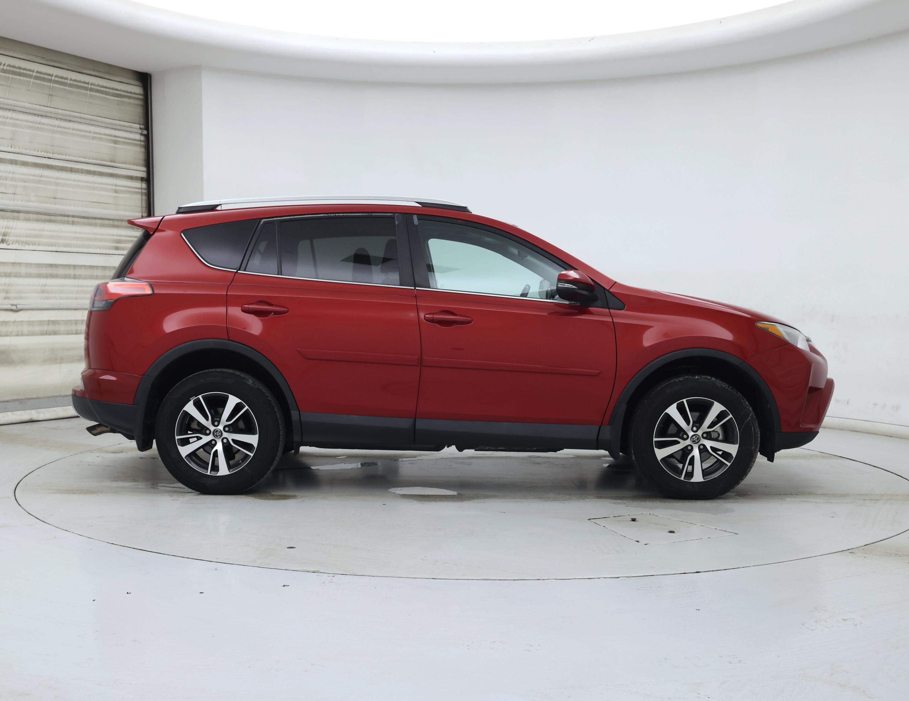 Thumbnail: 2016 Toyota RAV4 - 7