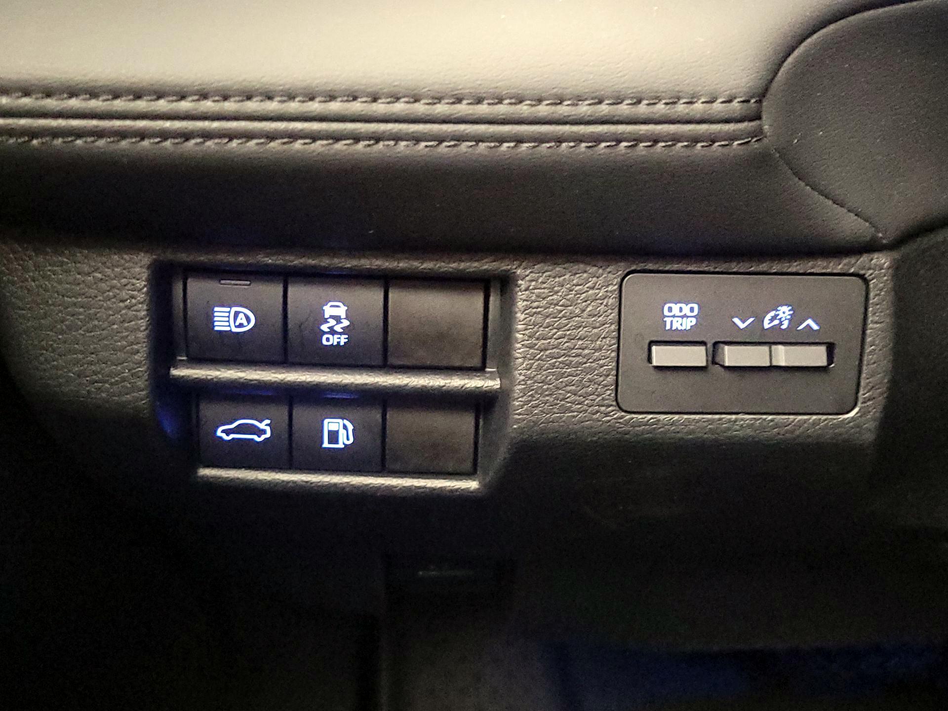 Thumbnail: 2019 Toyota Avalon - 13