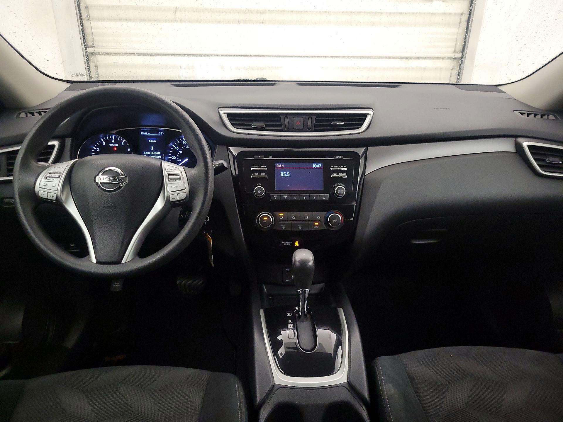 Thumbnail: 2016 Nissan Rogue - 9