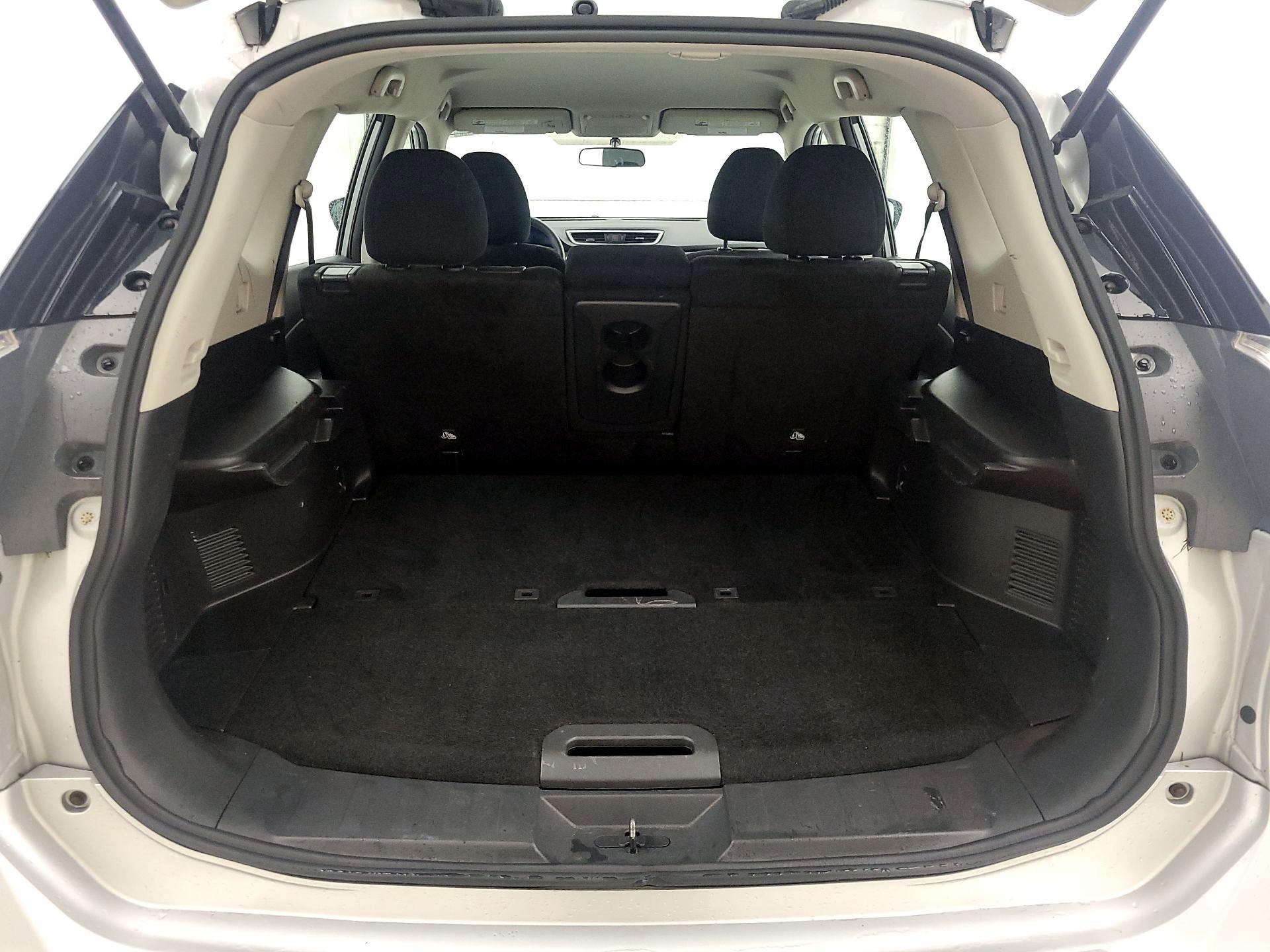 Thumbnail: 2016 Nissan Rogue - 20