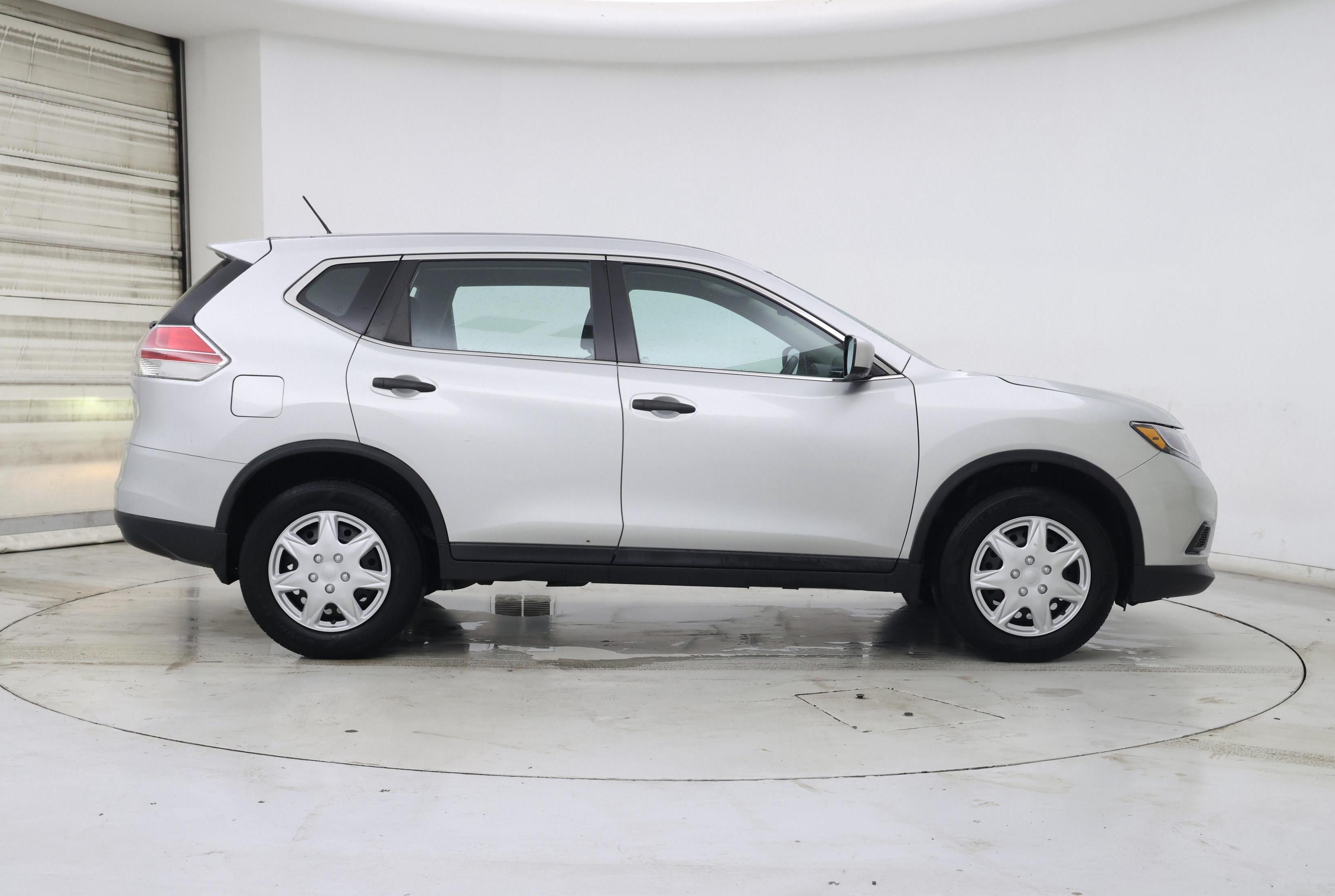 Thumbnail: 2016 Nissan Rogue - 7