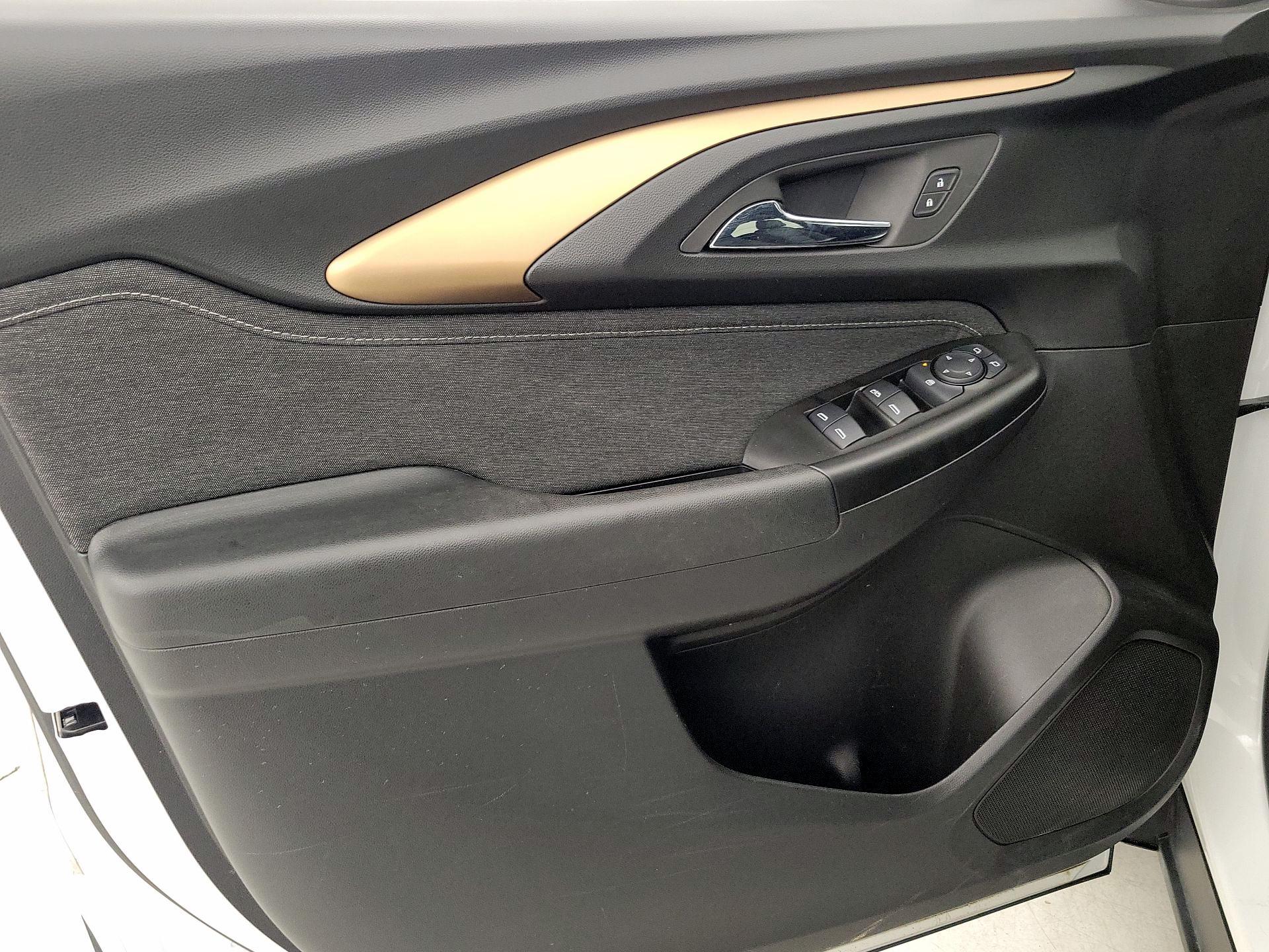 Thumbnail: 2023 Chevrolet TrailBlazer - 12