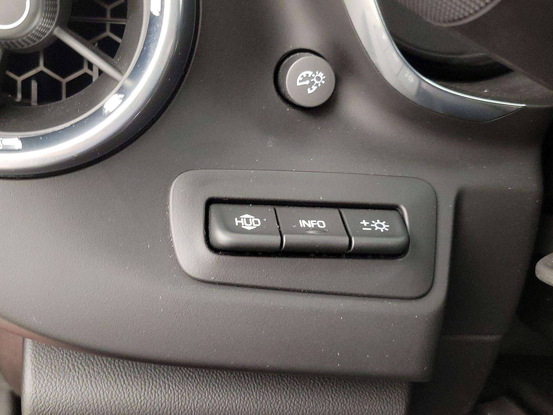 Thumbnail: 2020 Chevrolet Camaro - 13