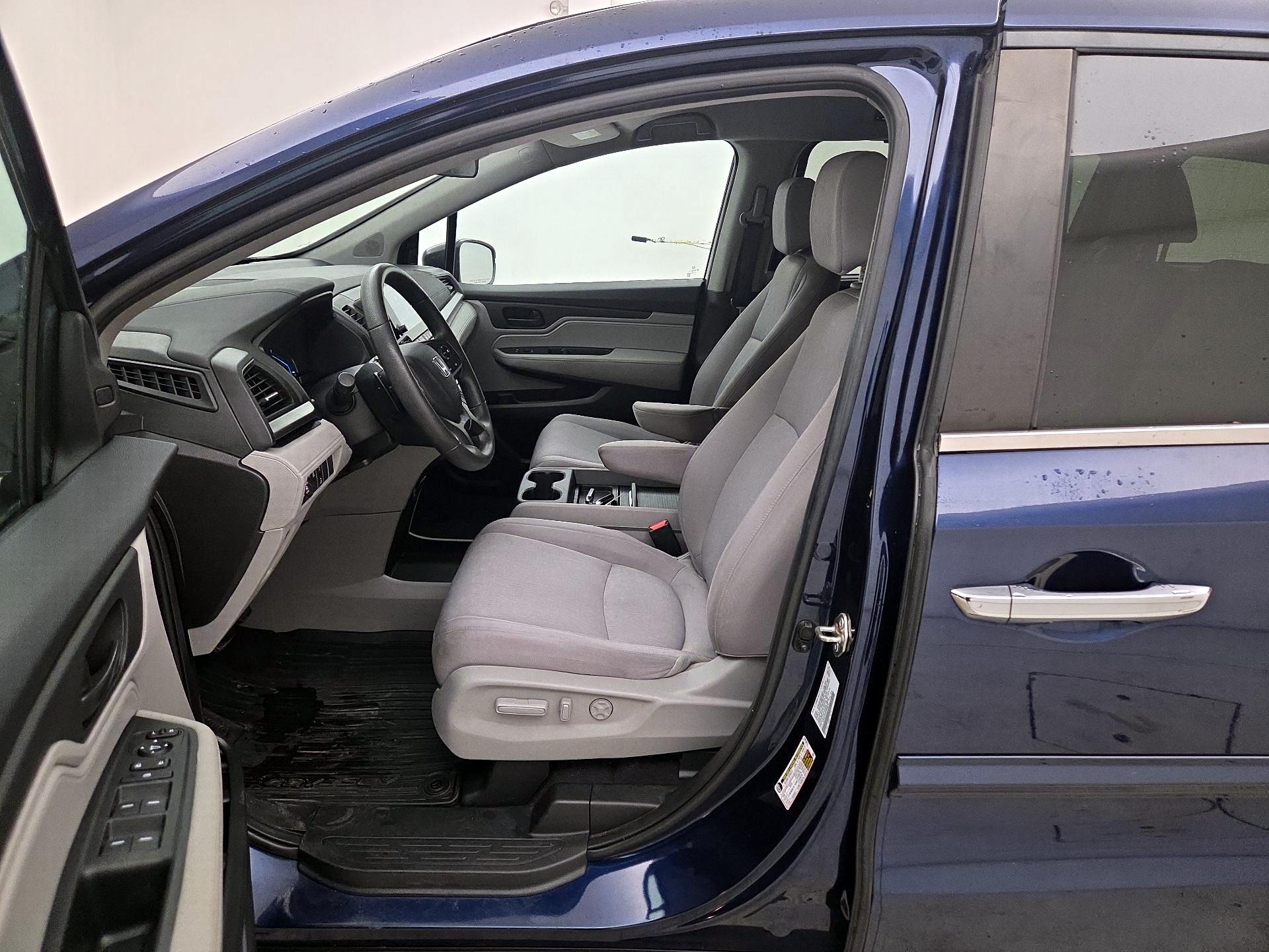 Thumbnail: 2019 Honda Odyssey - 11