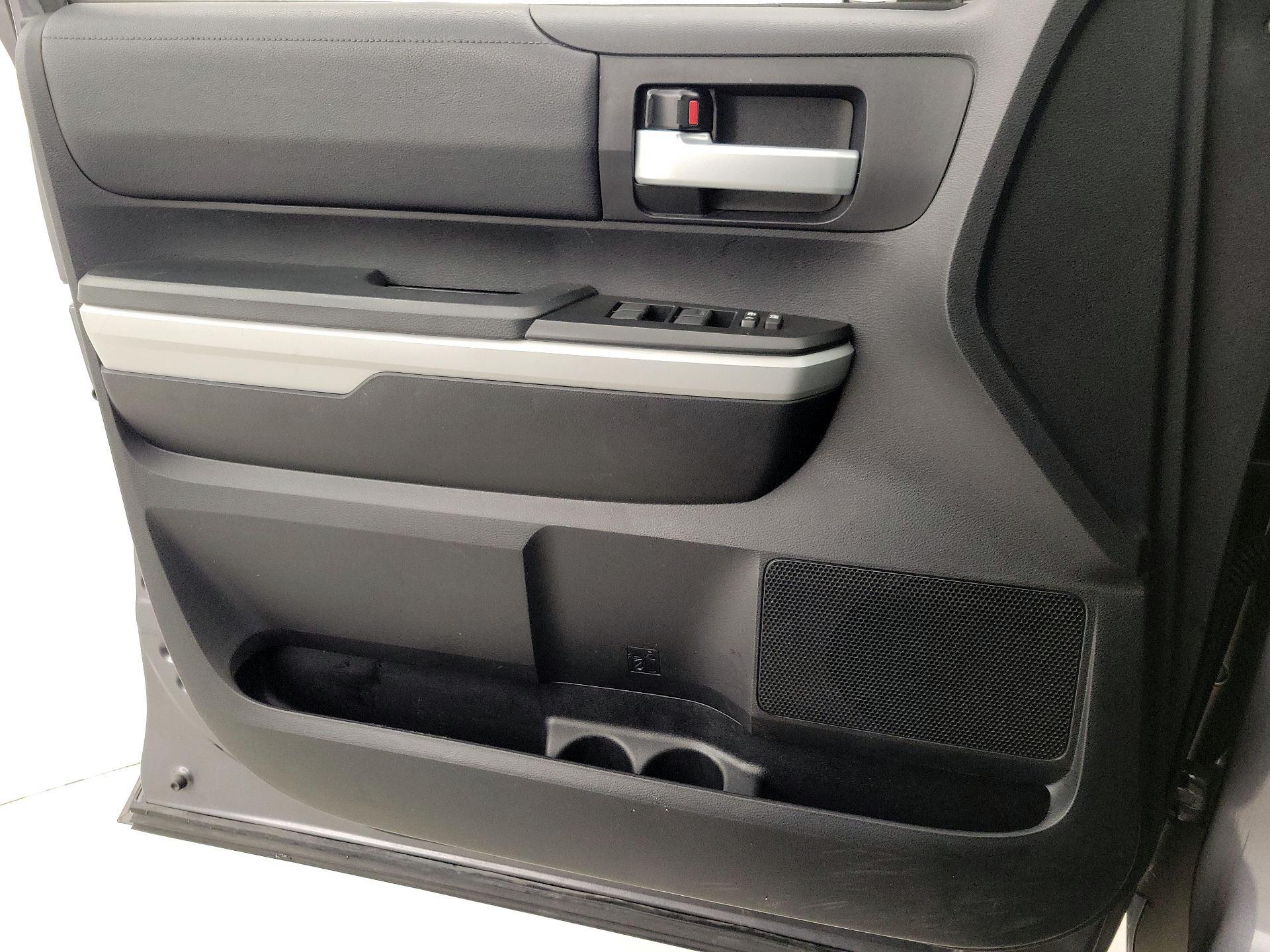 Thumbnail: 2021 Toyota Tundra - 12